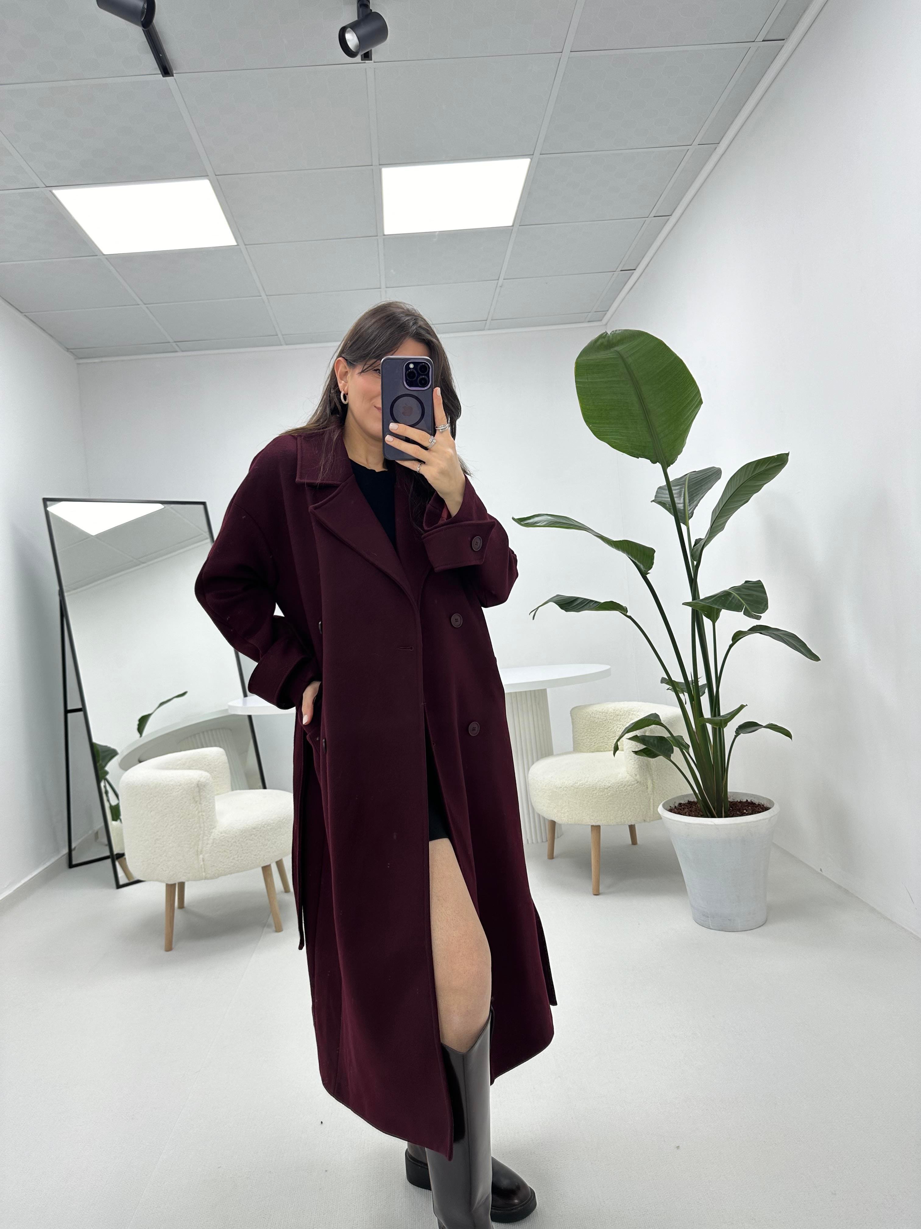 Cep Detaylı Kuşaklı Bordo Kaban 