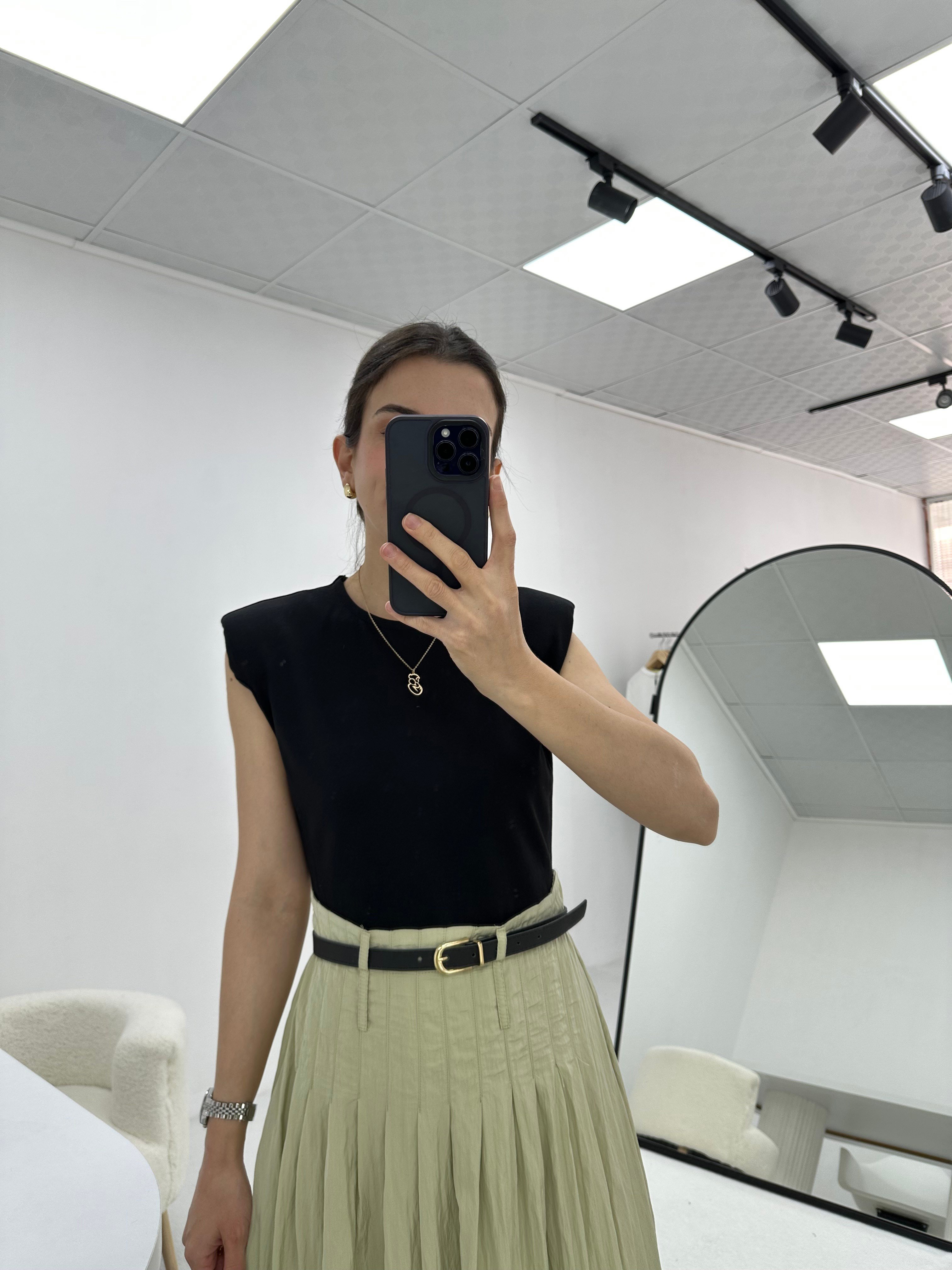 Çift Parça Görünümlü Colorblock Siyah Elbise 