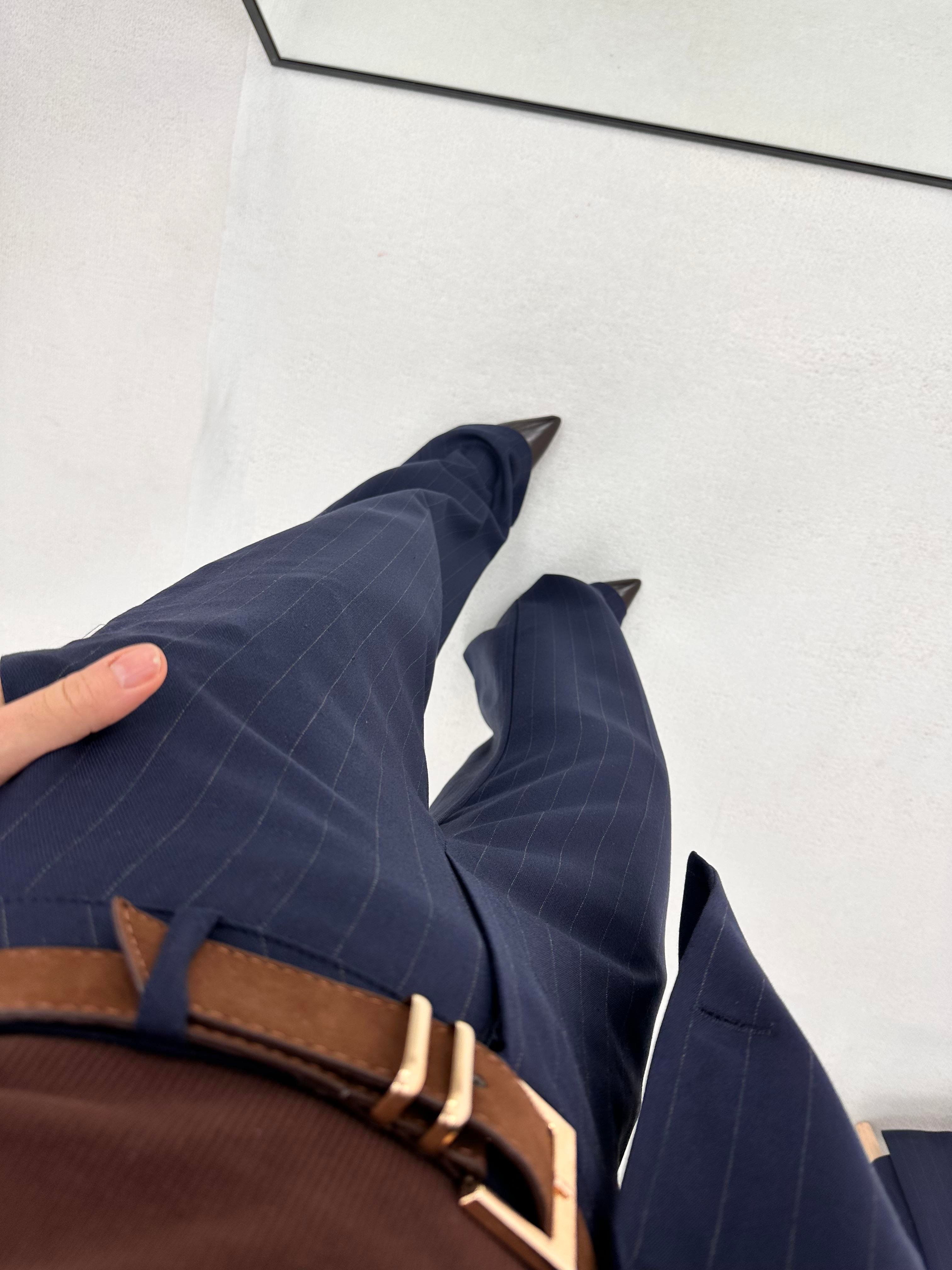 Çizgi Detaylı Lacivert  Kumaş Pantolon 