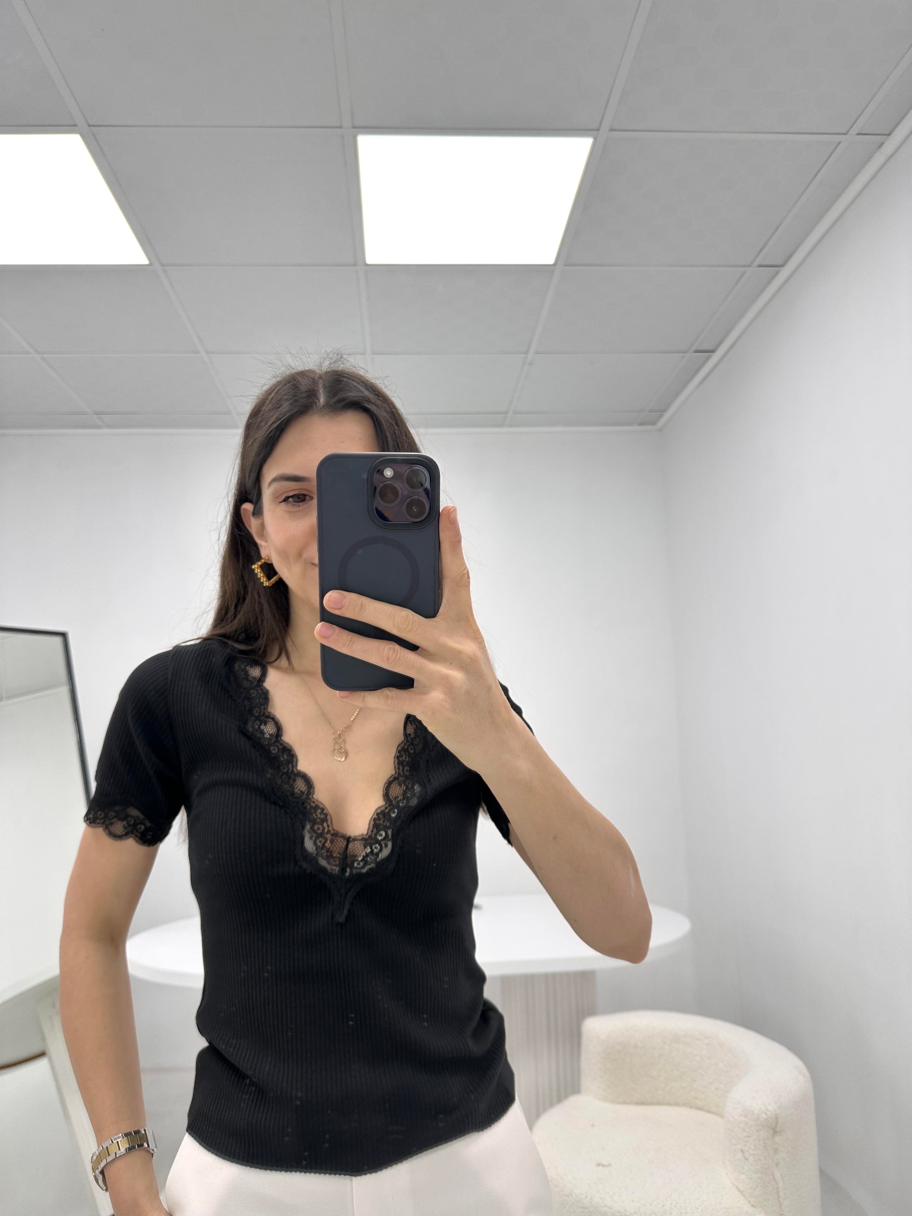 Dantelli Kaşkorse Siyah T-shirt