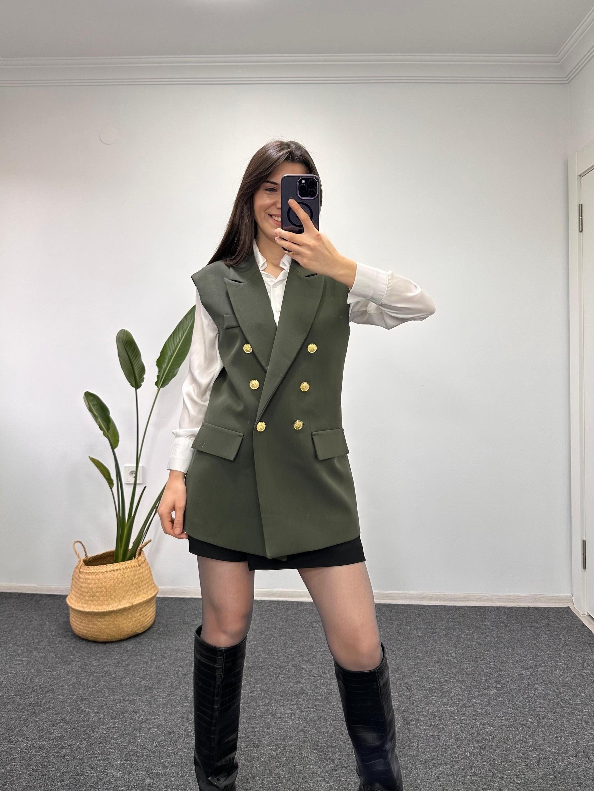 DÜĞME DETAYLI PREMİUM YELEK