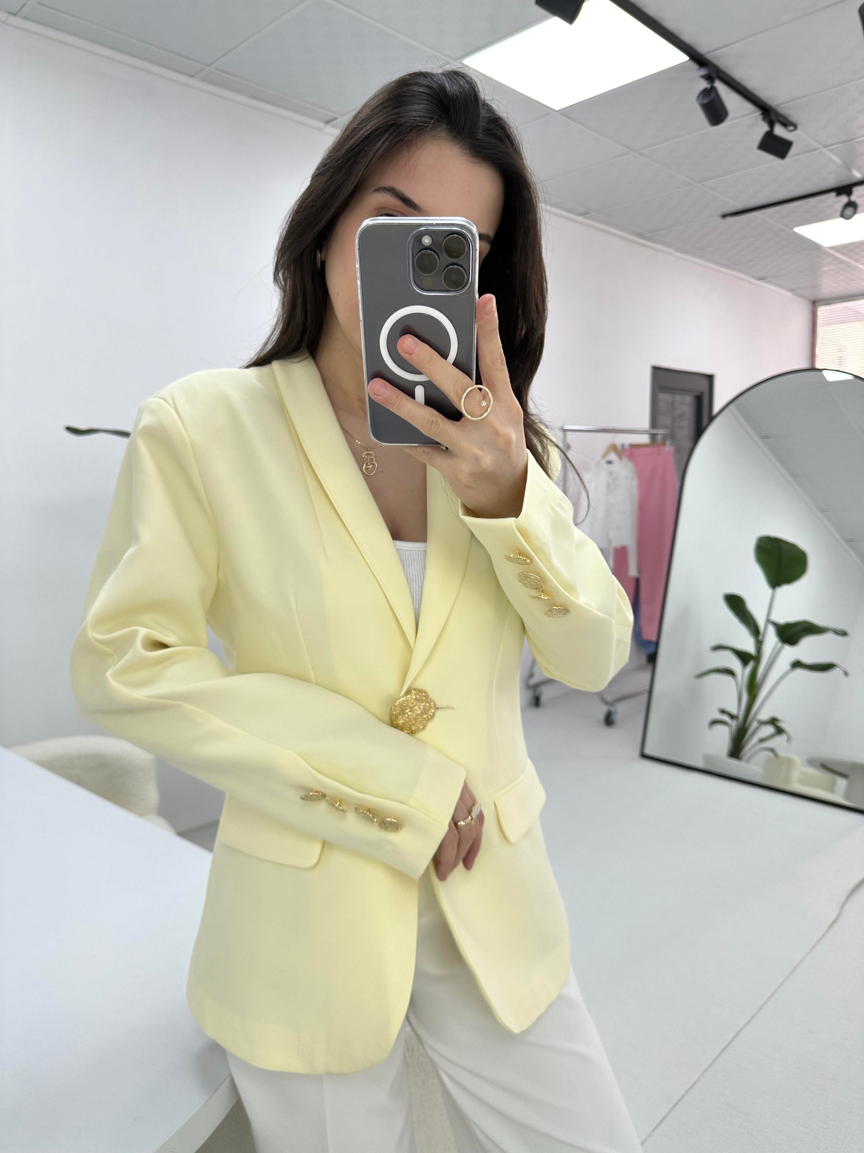 Gold Düğme Detaylı Limon Sarısı Blazer Ceket 
