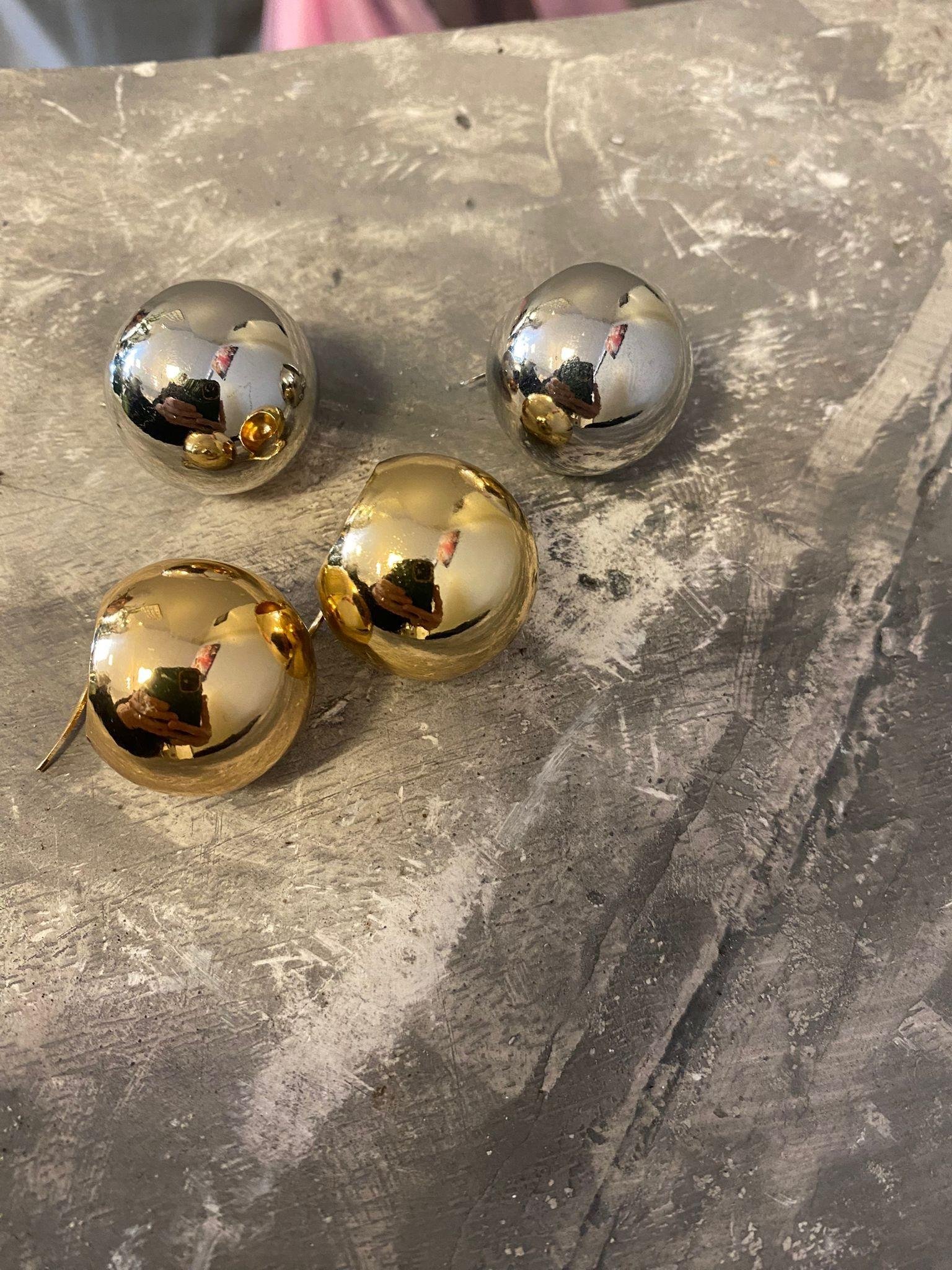 GOLD ÖZEL SERİ PLAKA İÇİ BOŞ TOP KÜPE