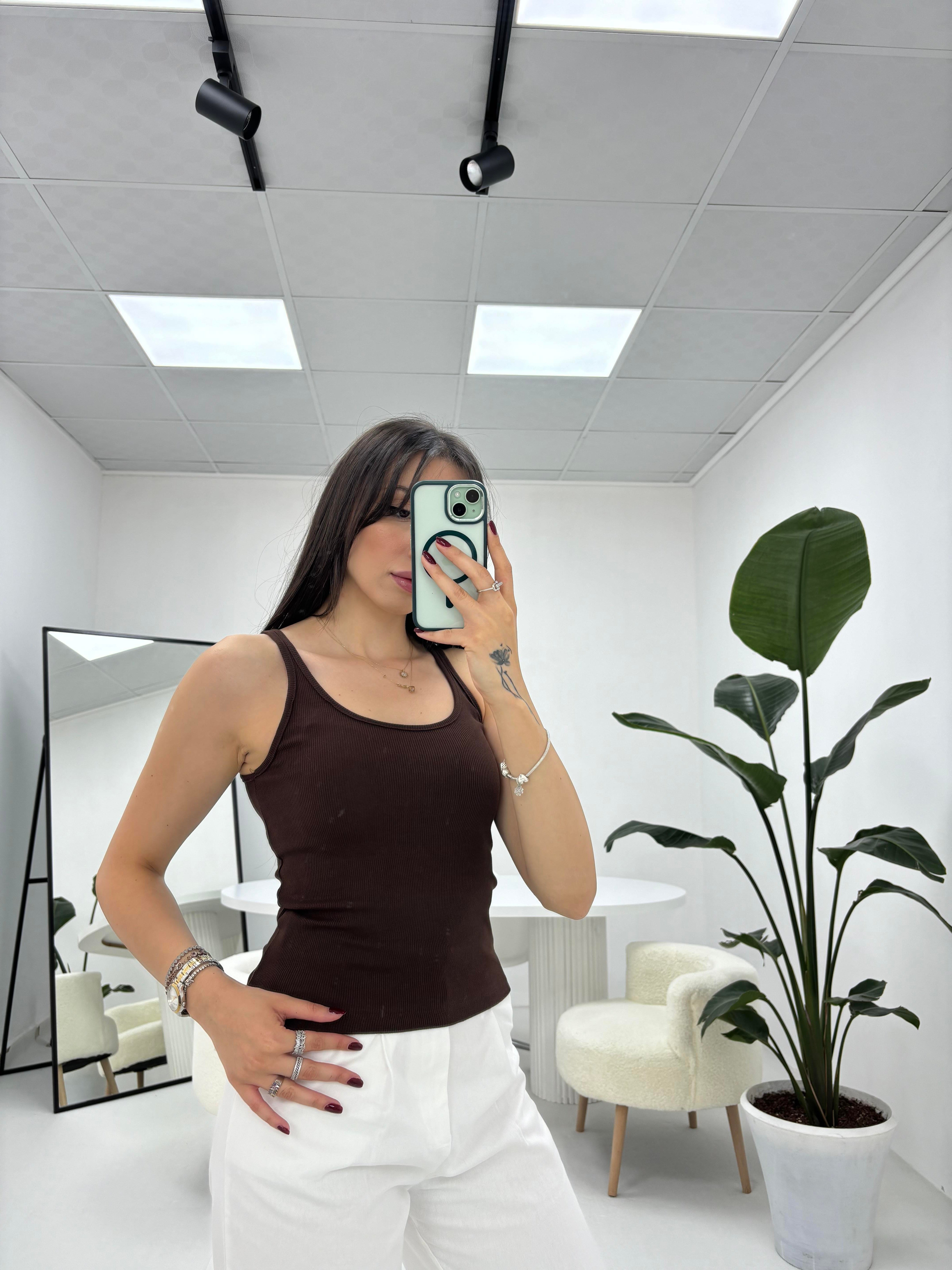 İnce Askılı Fitilli  Oval Yaka Kahverengi Atlet 