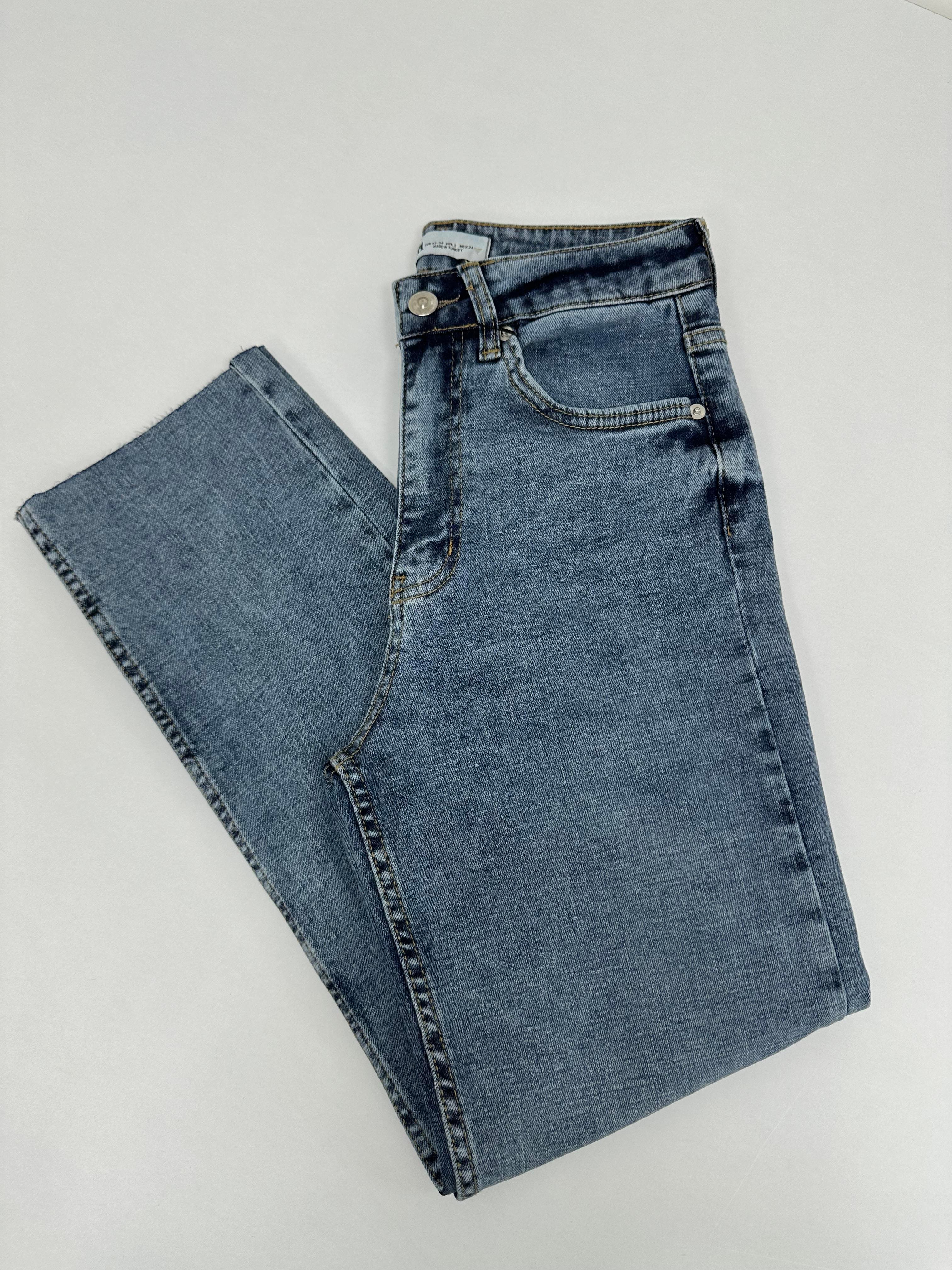 Kesik Paça Boyfit Koyu Mavi  Jean 