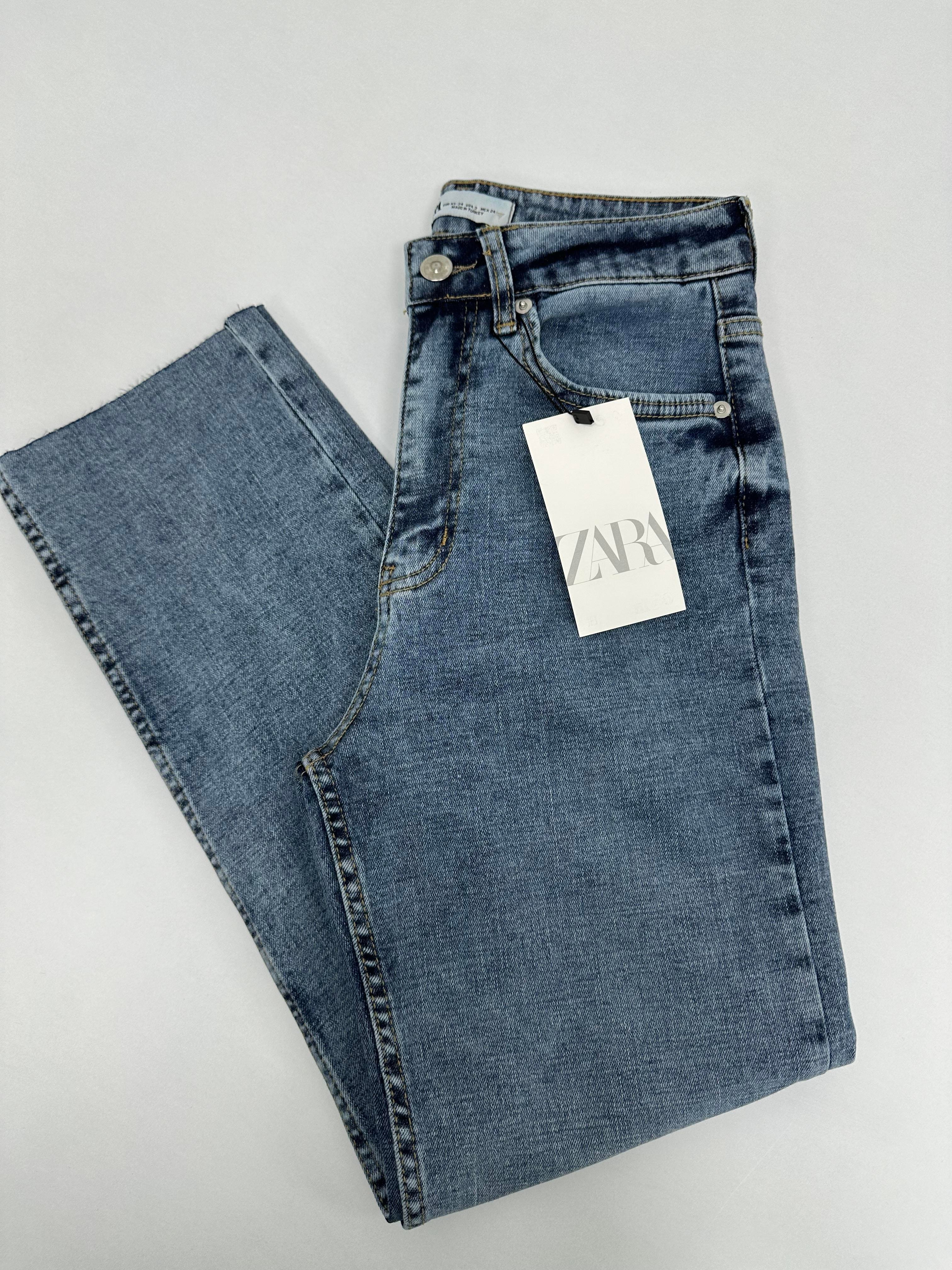Kesik Paça Boyfit Koyu Mavi  Jean 