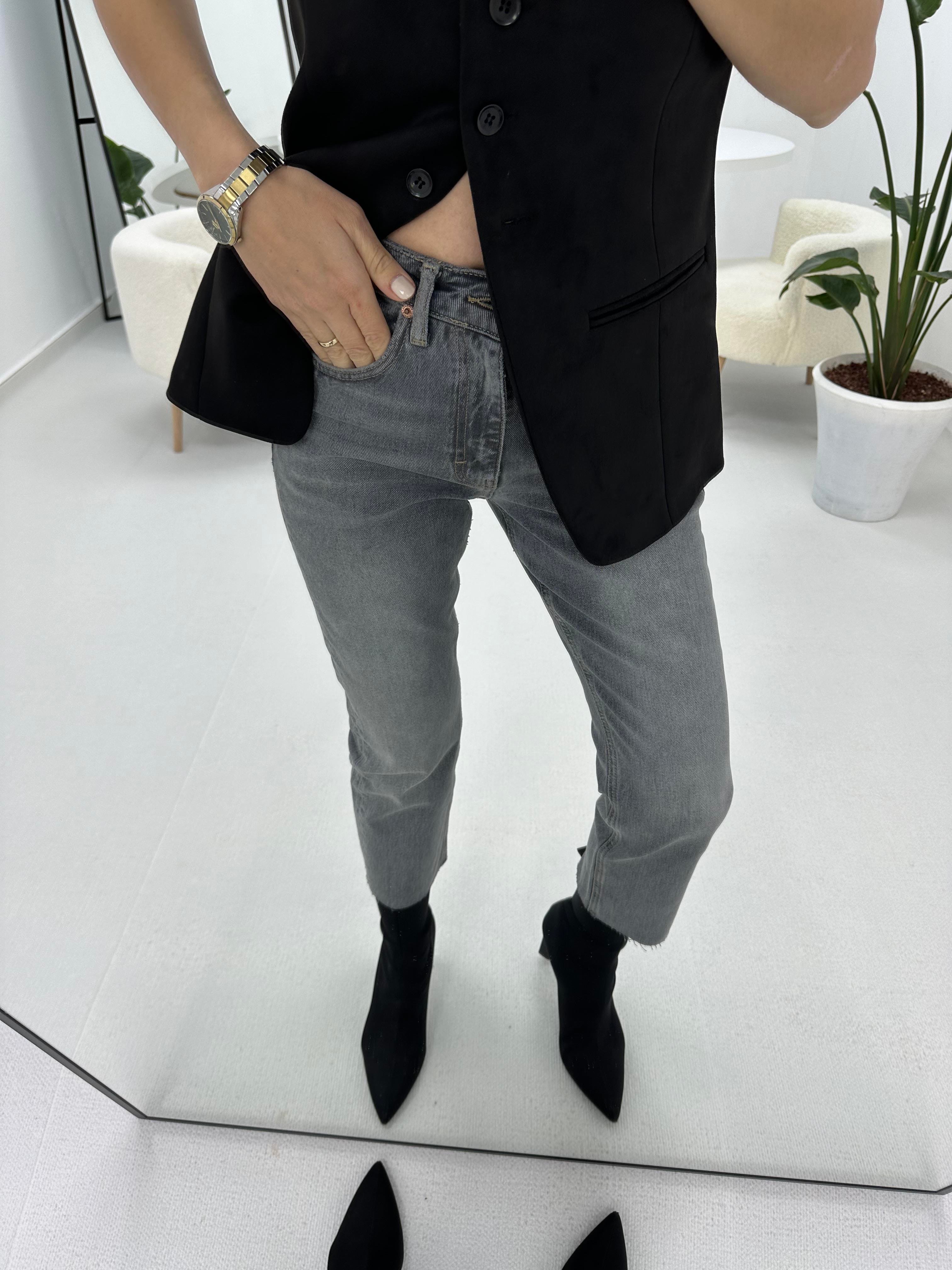 Kesik Paça Gri Boyfit Jean Pantolon