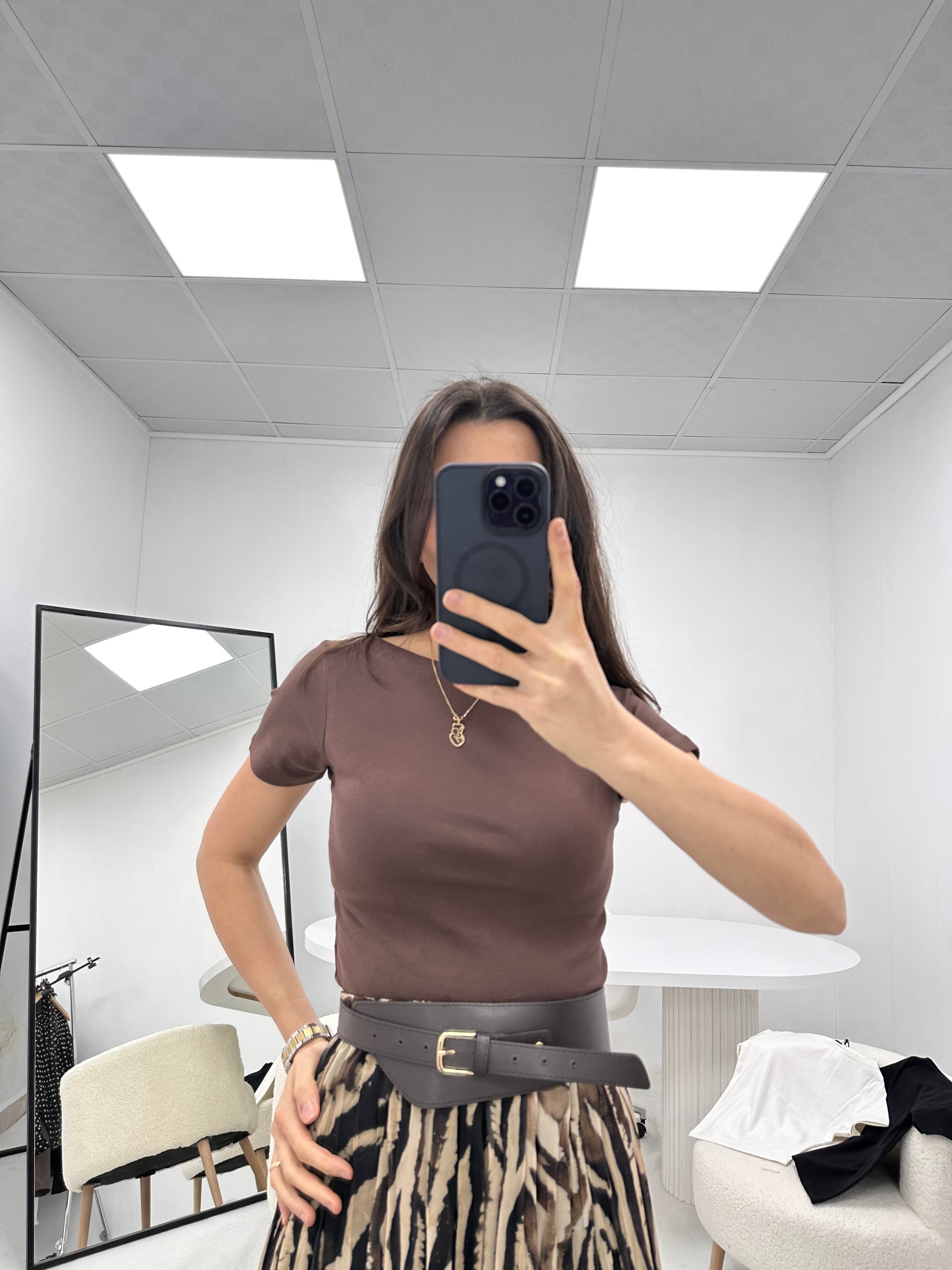 Kısa Kollu Kahverengi T-shirt