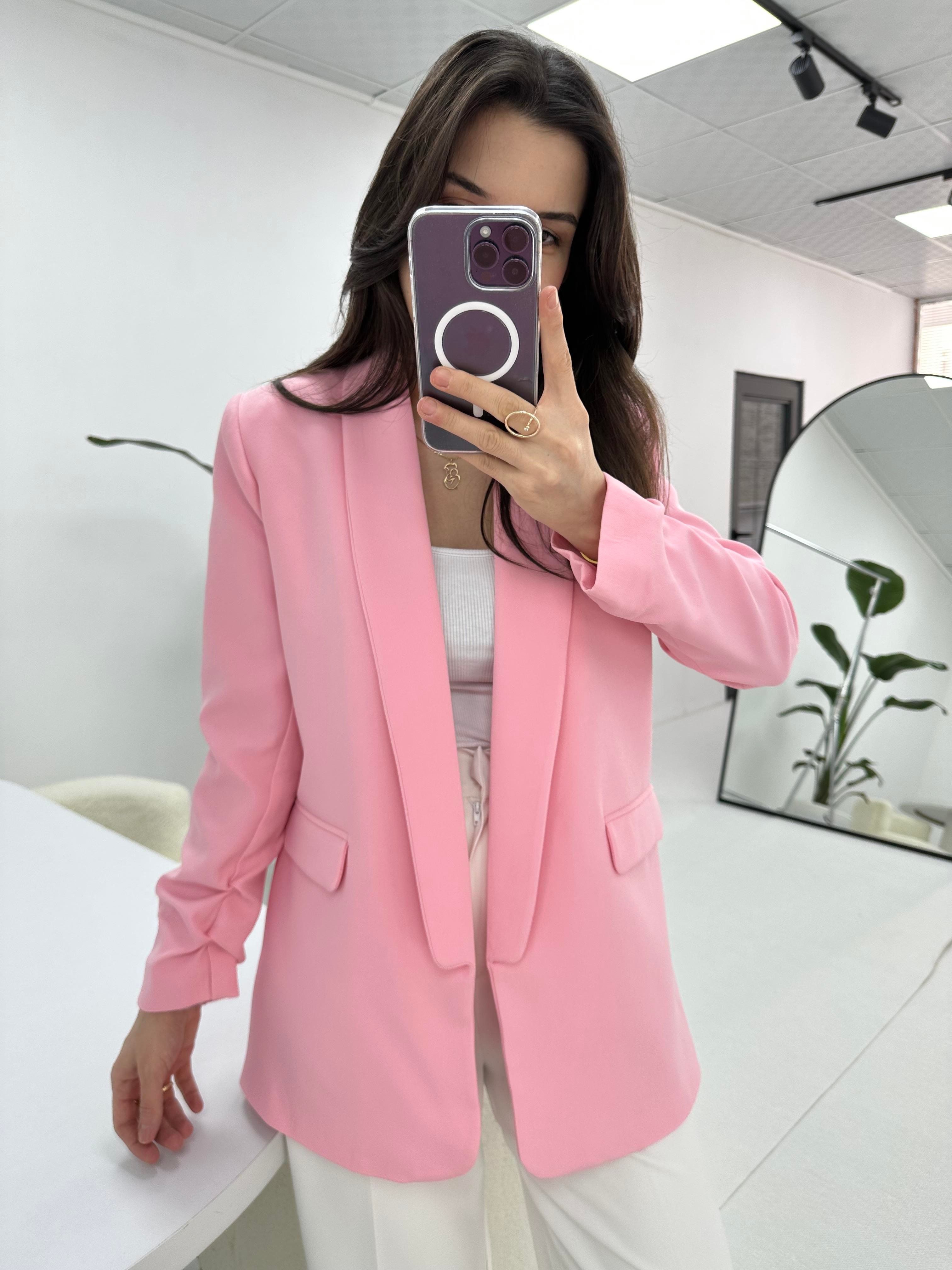 Kolu Büzgü Detaylı Pembe Blazer Ceket