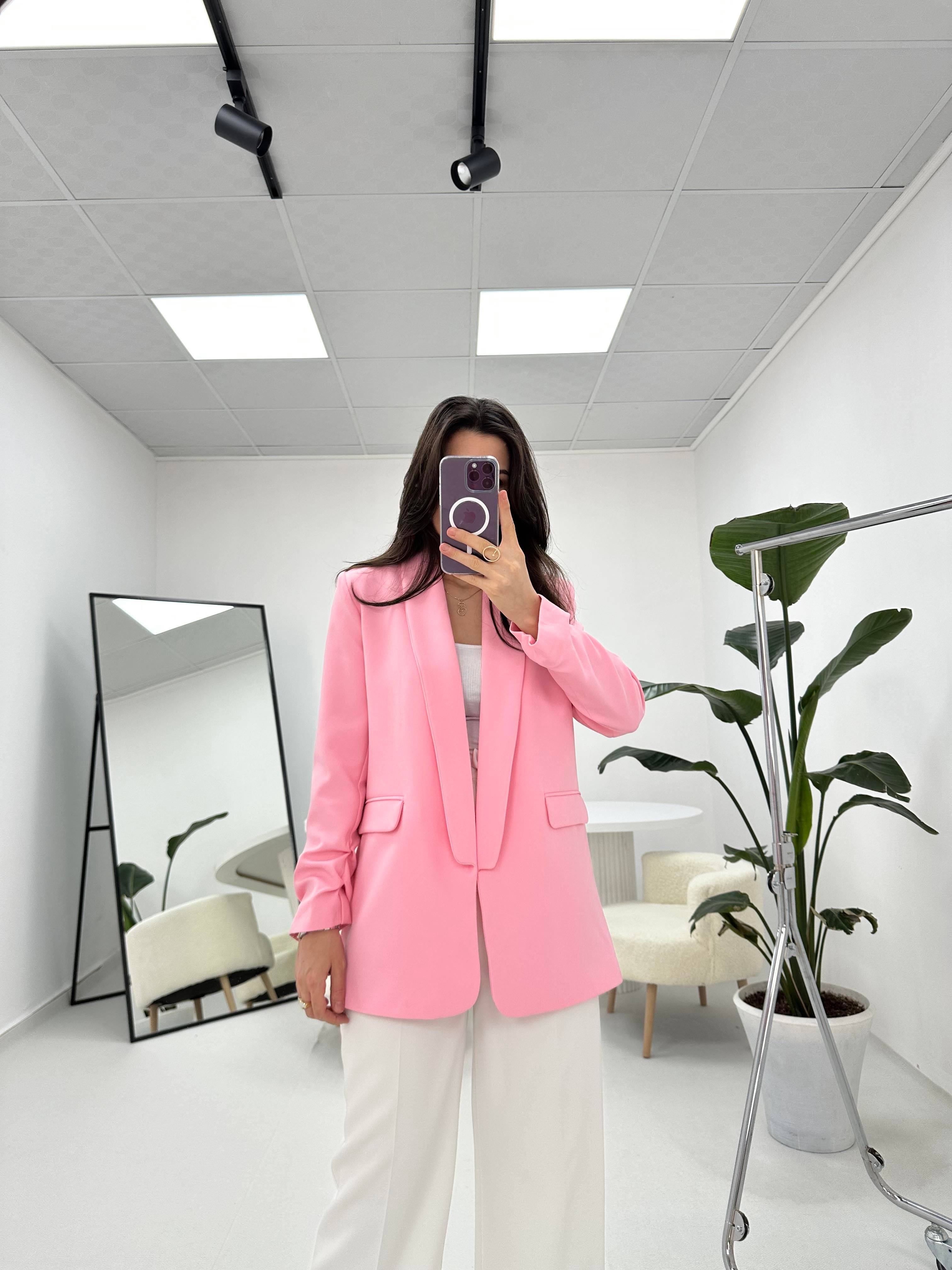 Kolu Büzgü Detaylı Pembe Blazer Ceket