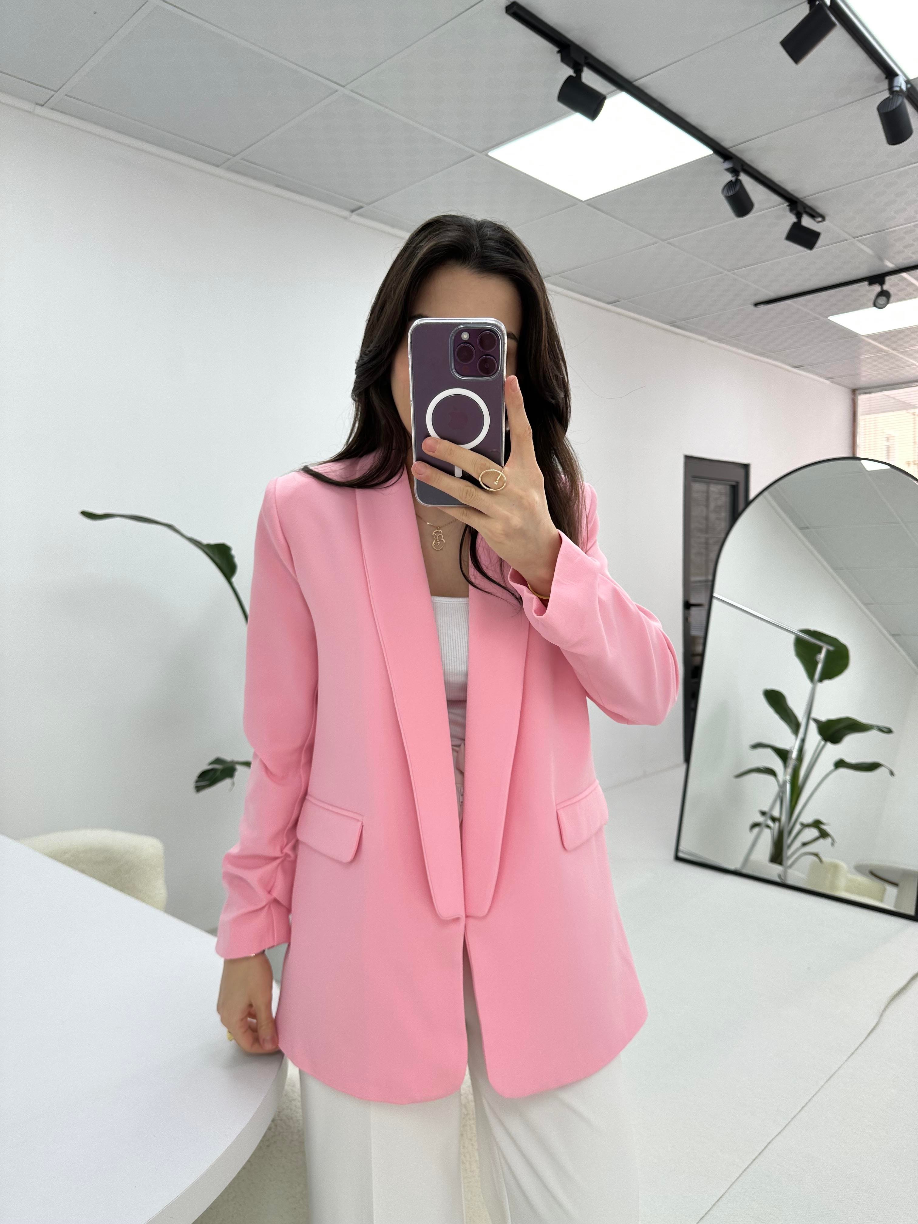 Kolu Büzgü Detaylı Pembe Blazer Ceket