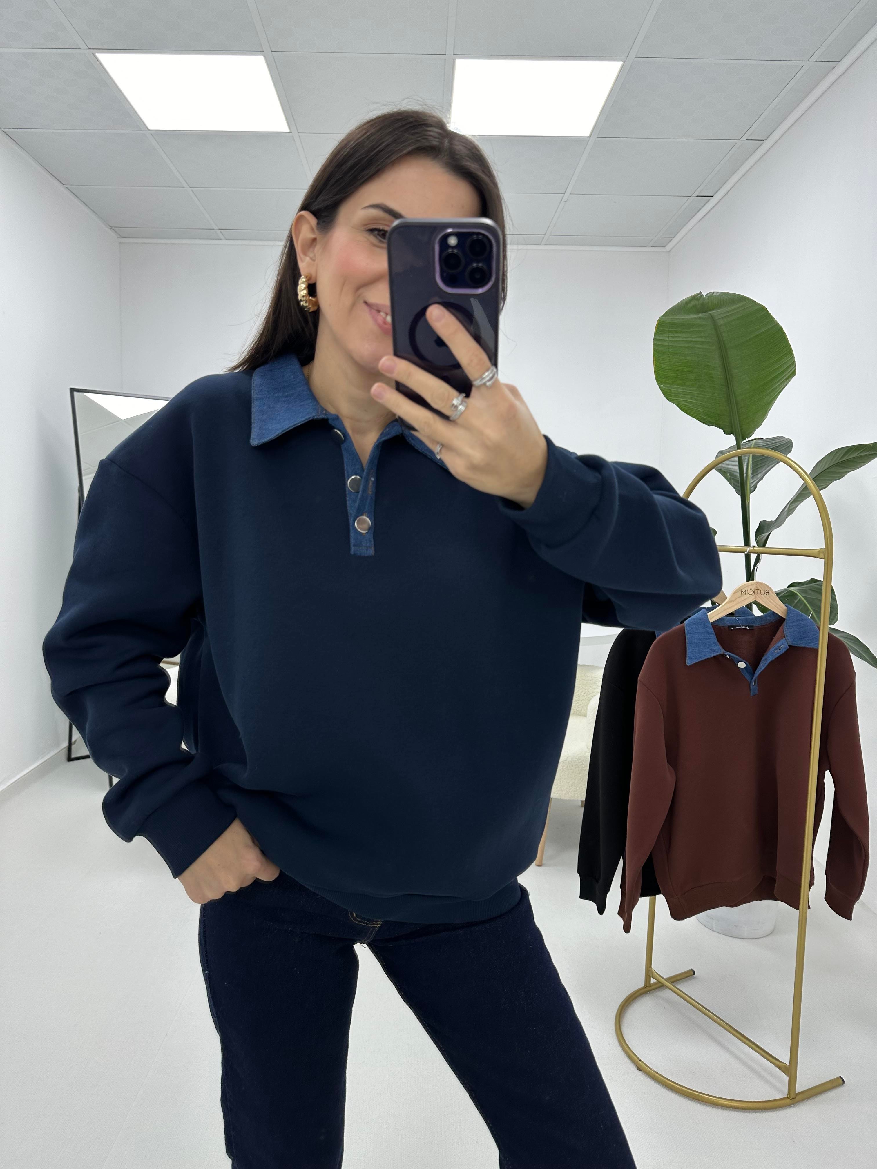 Lacivert Yakası Kot Detaylı Şardonlu Sweatshirt