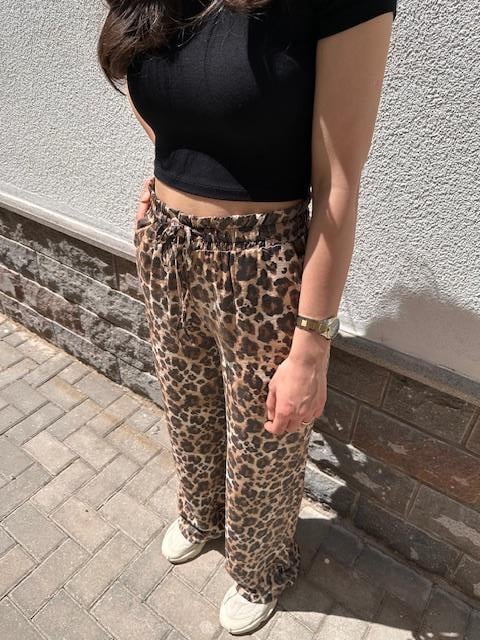 Leopar Desenli Dökümlü Pantolon