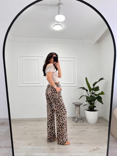 Leopar Desenli Dökümlü Pantolon