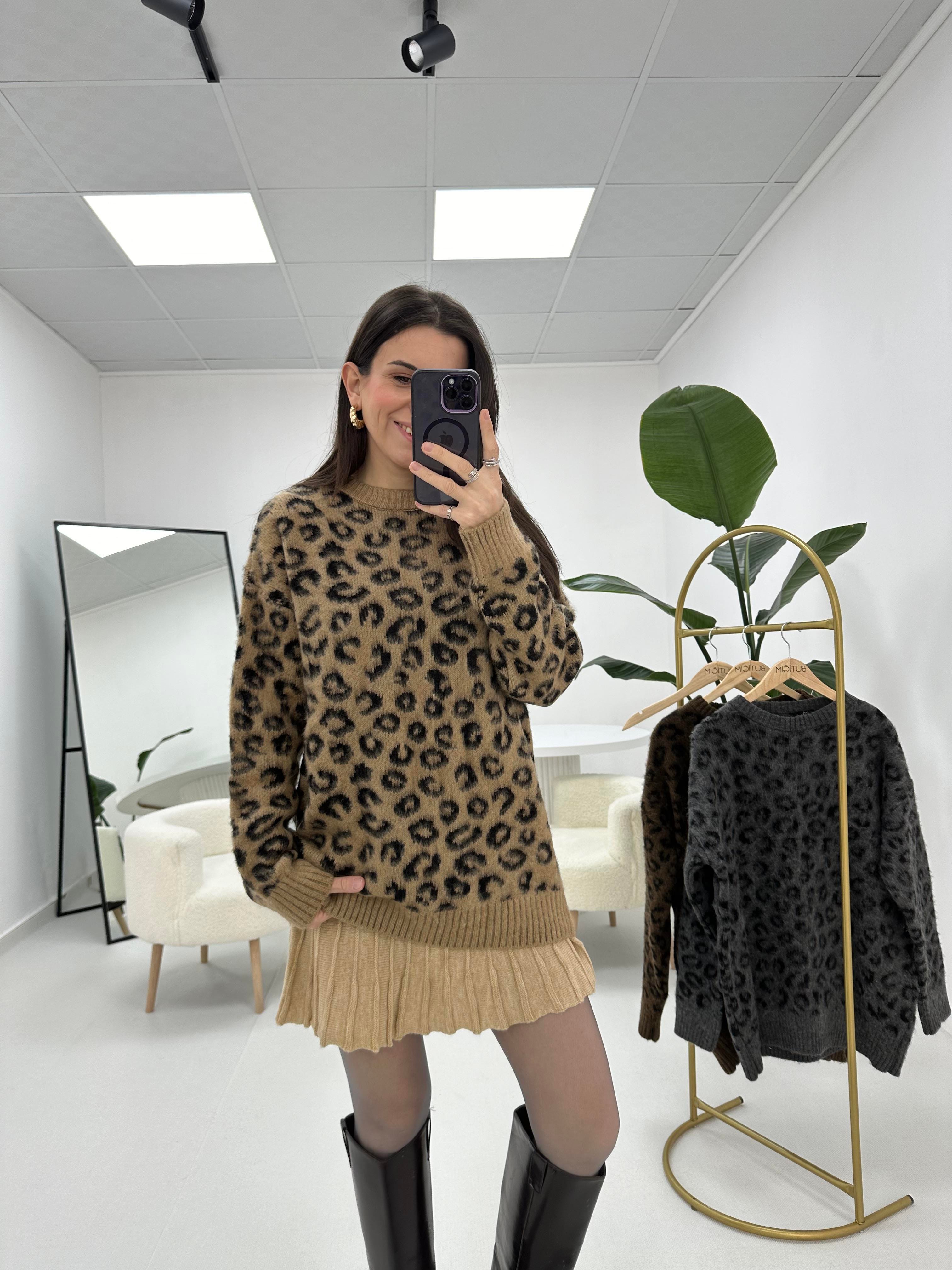 Leopar Desenli Şardonlu Camel Kazak