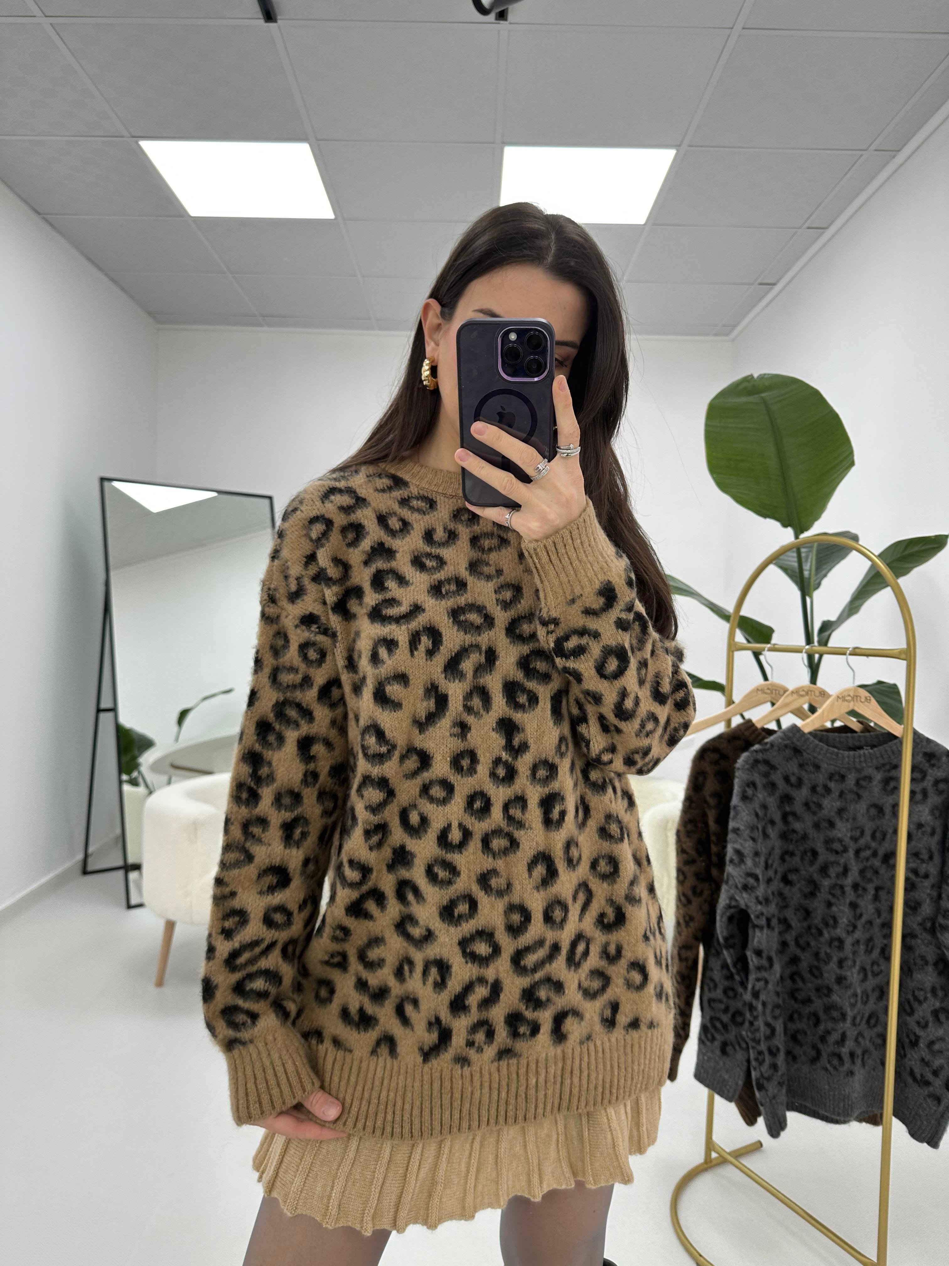 Leopar Desenli Şardonlu Camel Kazak