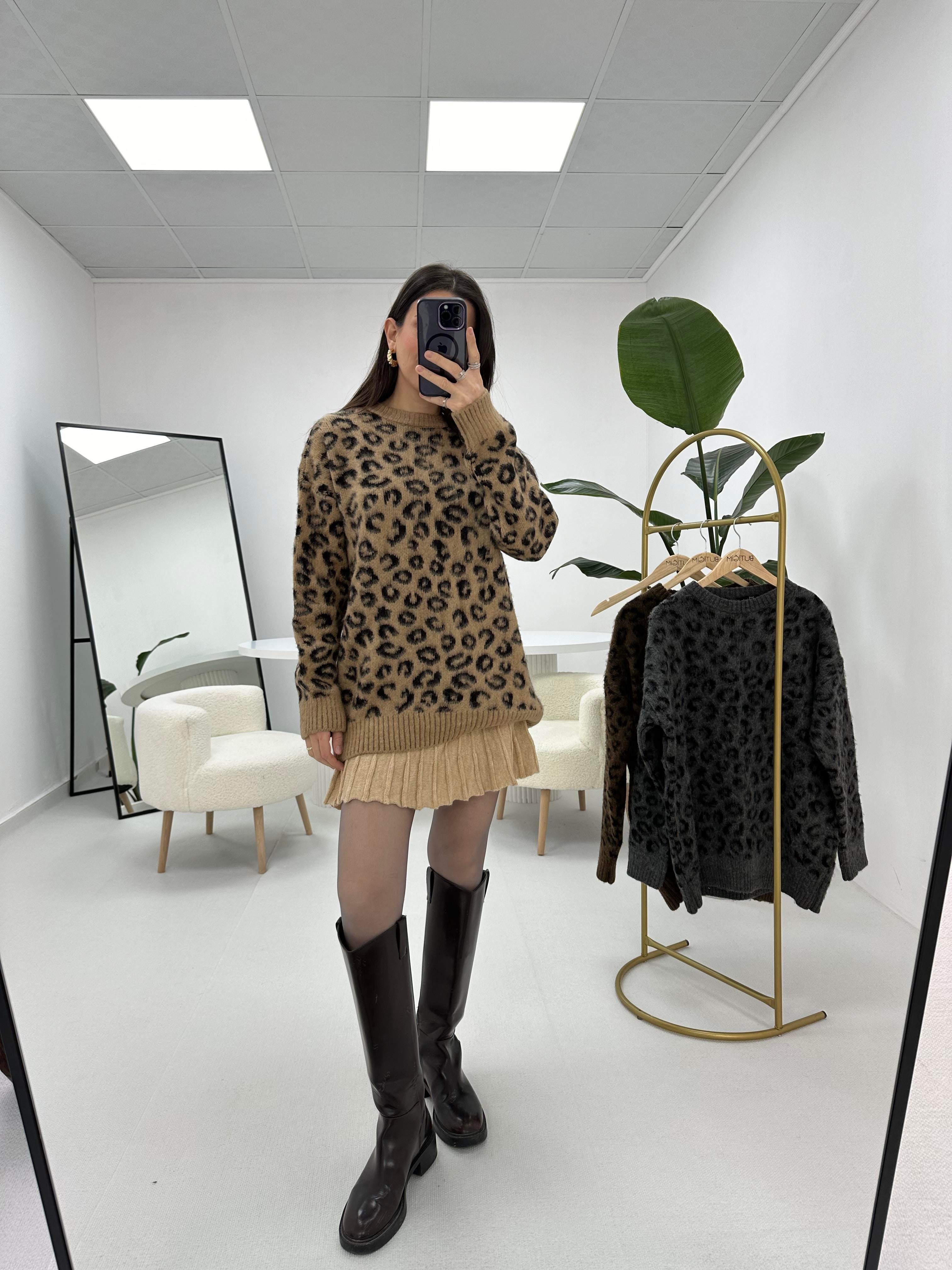 Leopar Desenli Şardonlu Camel Kazak