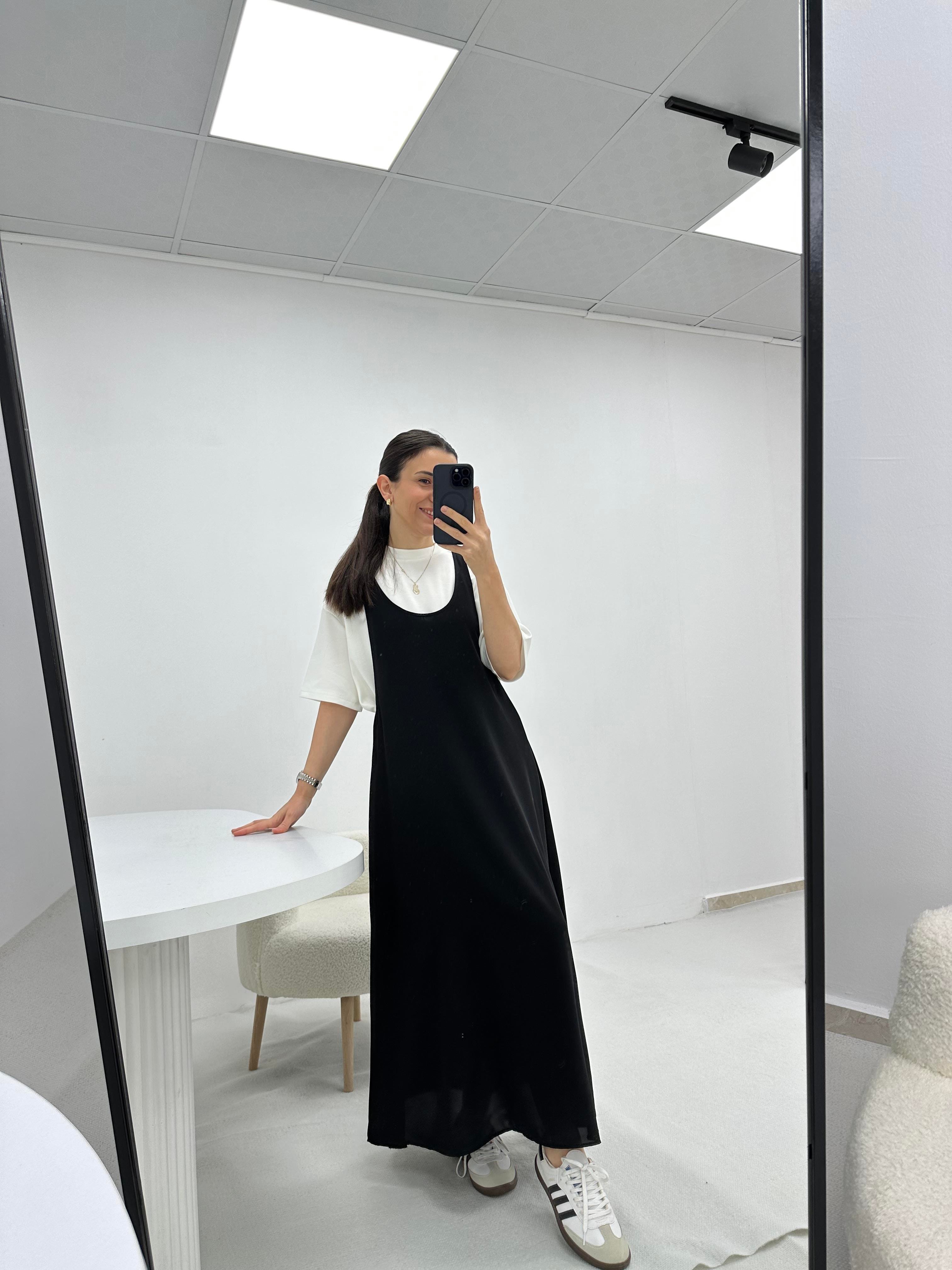 Marka Model Siyah Elbise