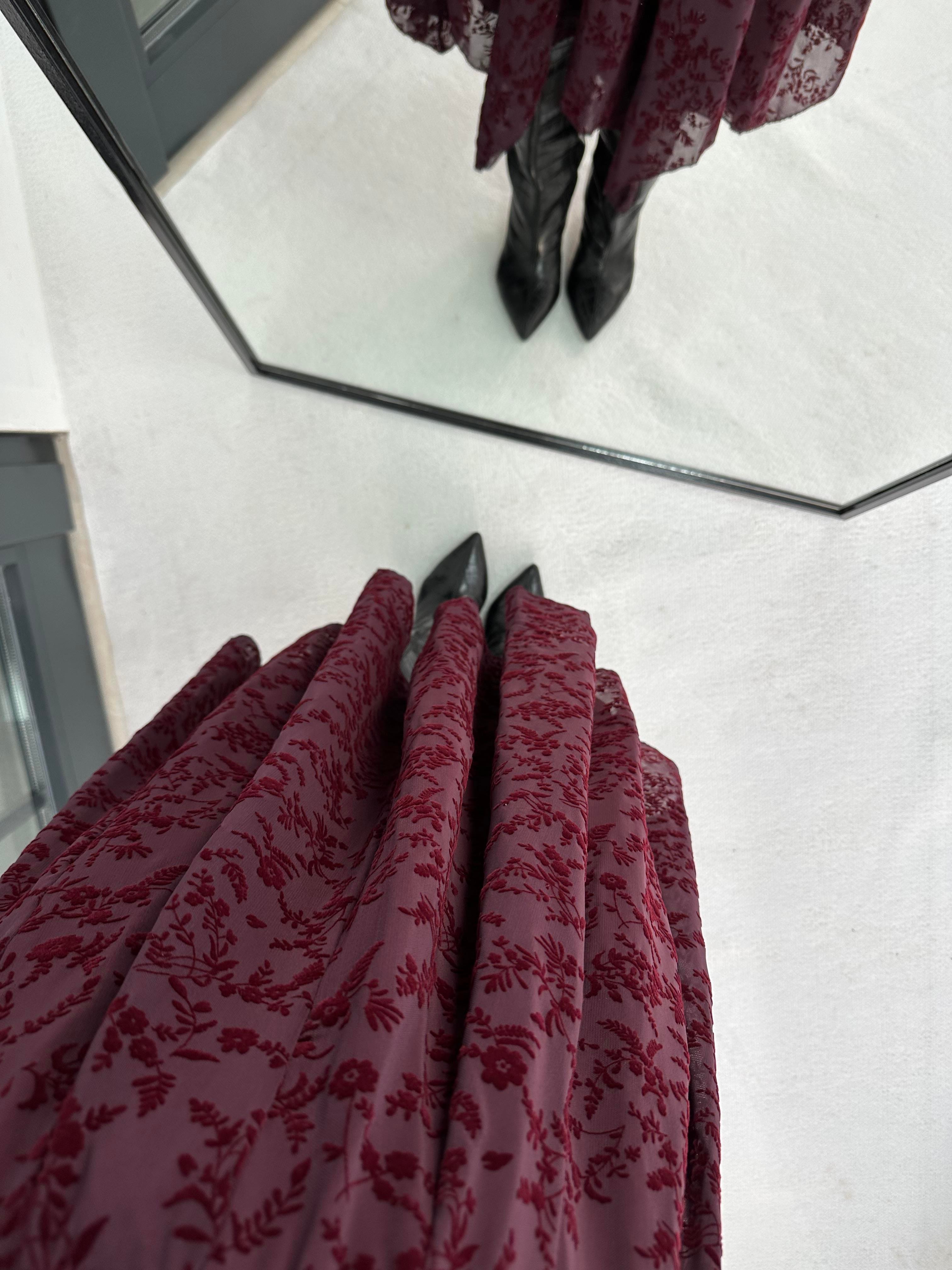 Nakış Detaylı Bordo  Etek 