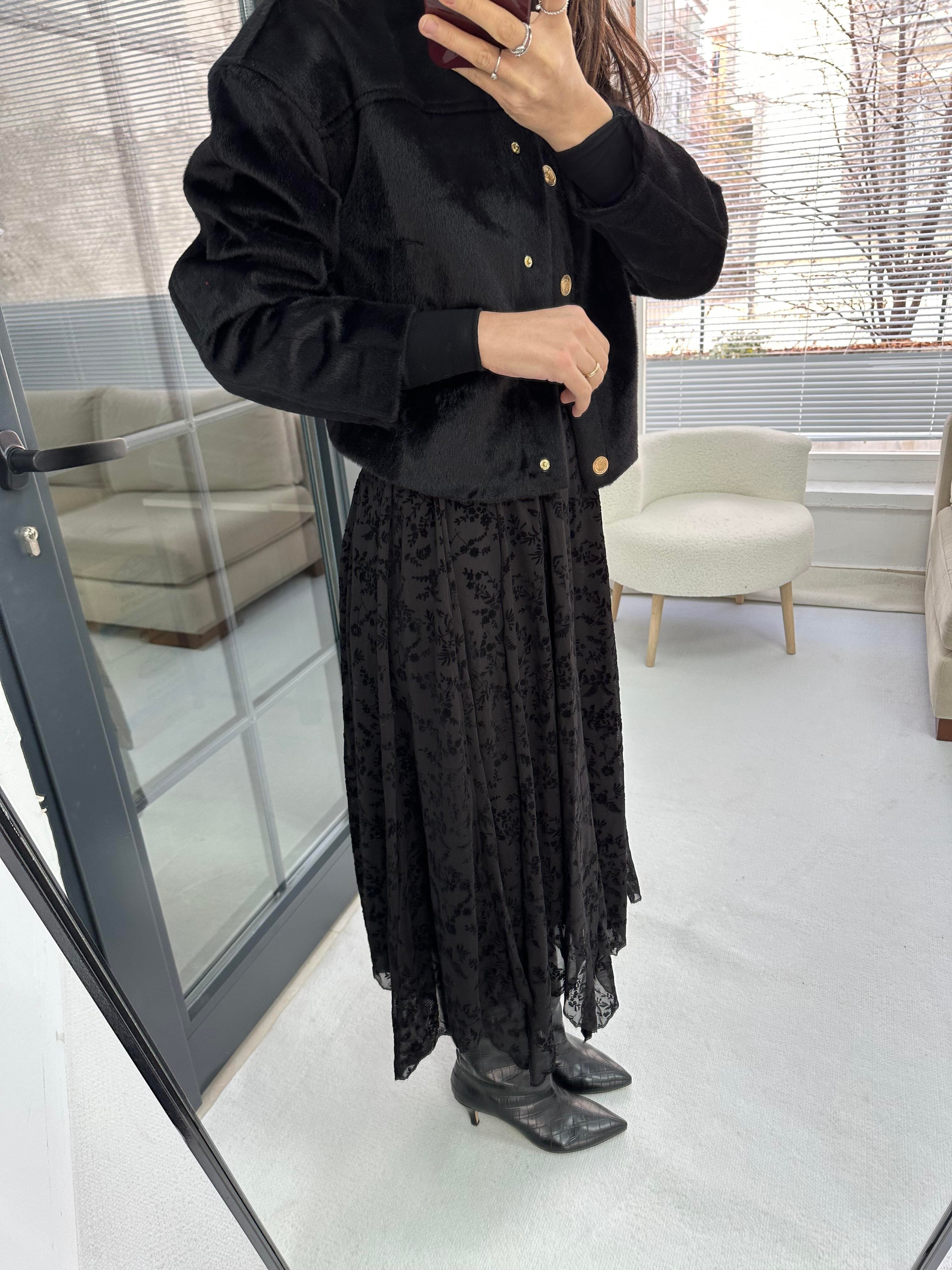 Nakış Detaylı Siyah Etek 