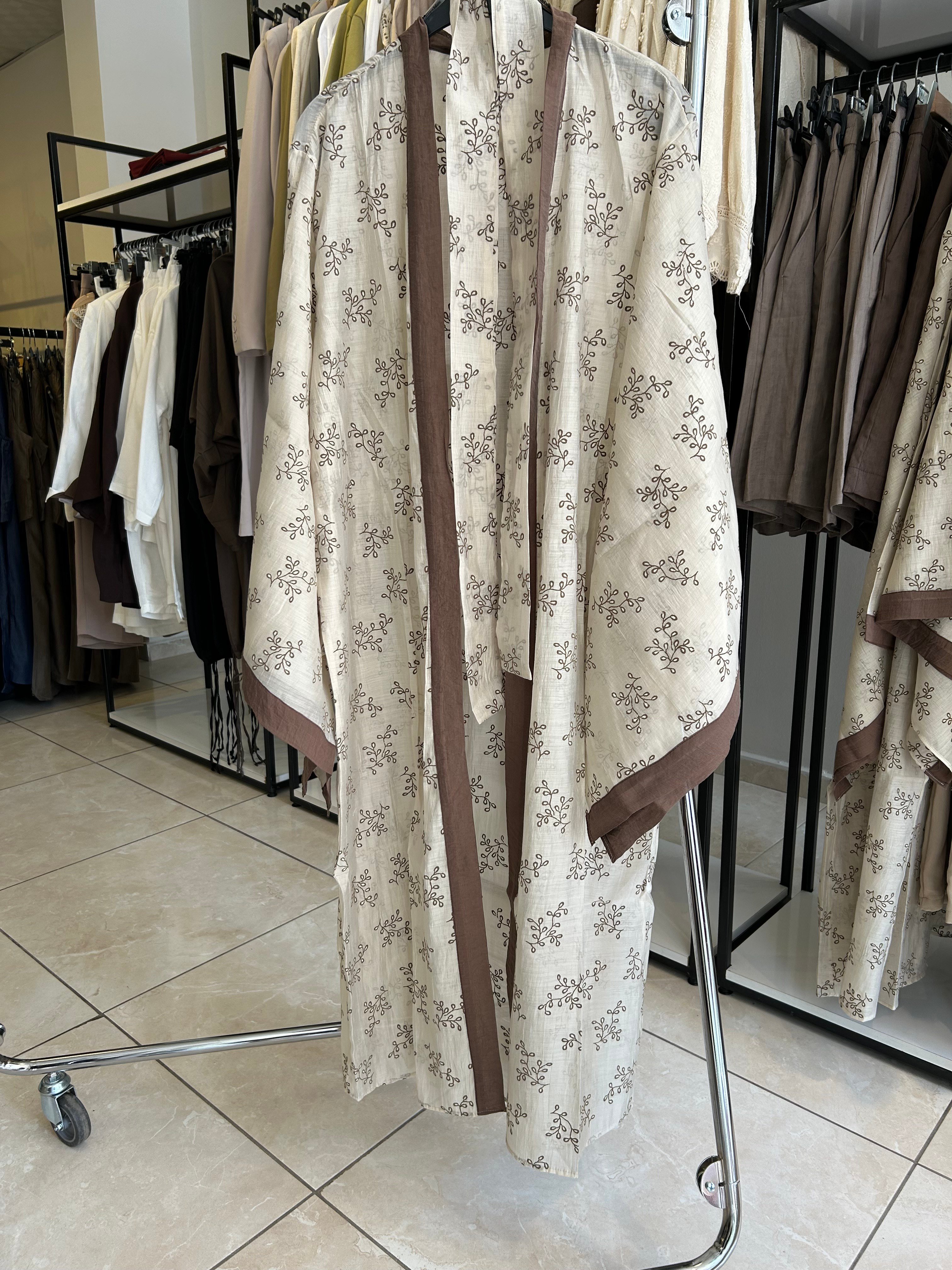 Nakış İşlemeli Taş  Kimono