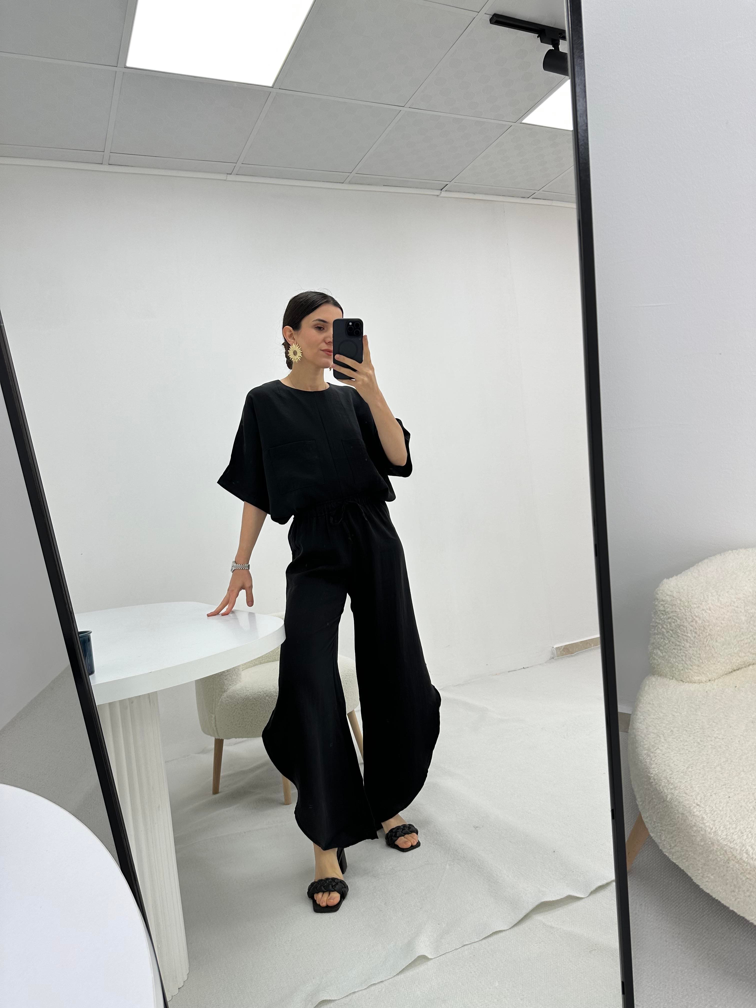 Oval Kesim Paça Detaylı Siyah  Takım 