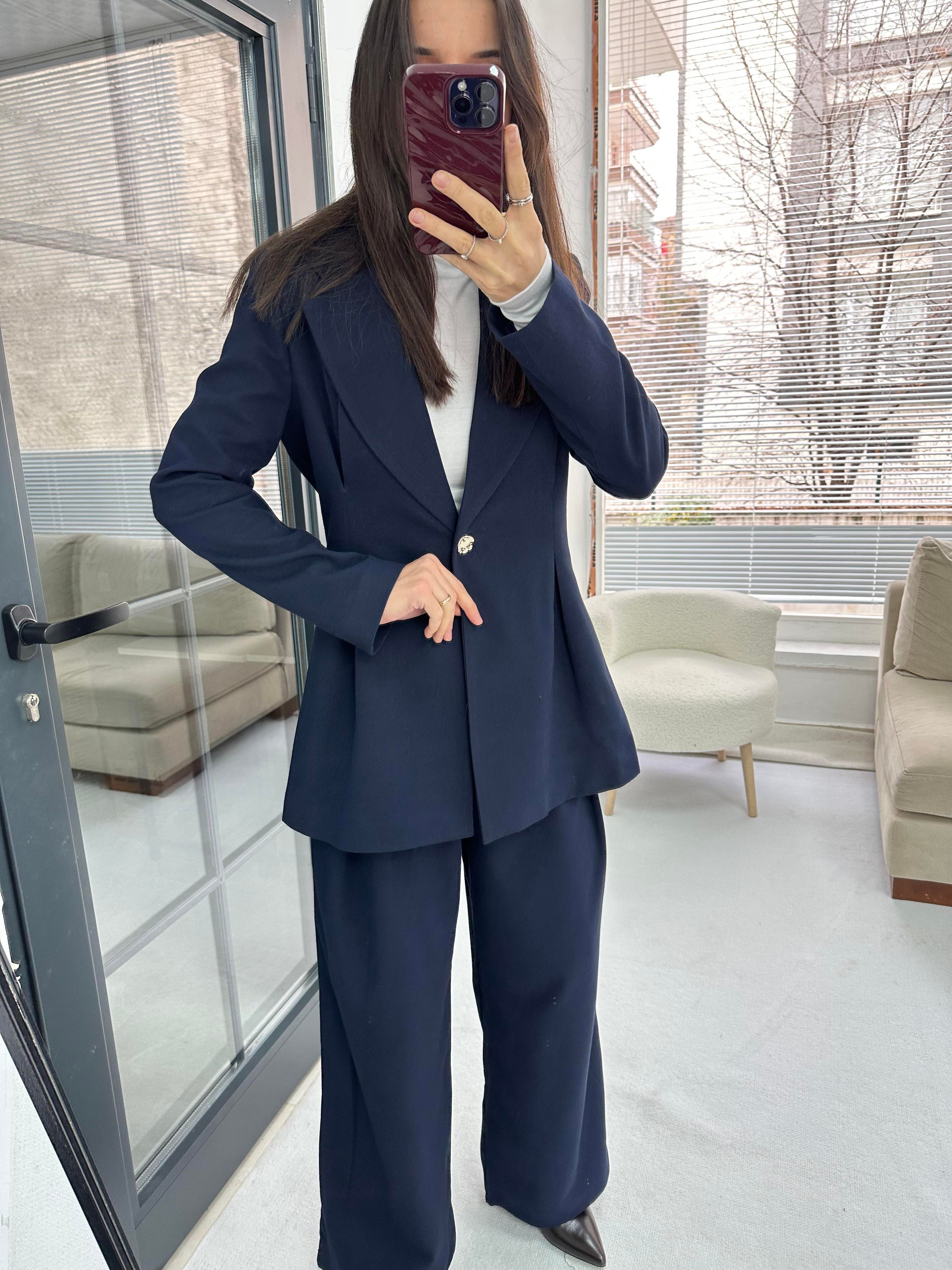 Pile Detaylı Lacivert Ceket