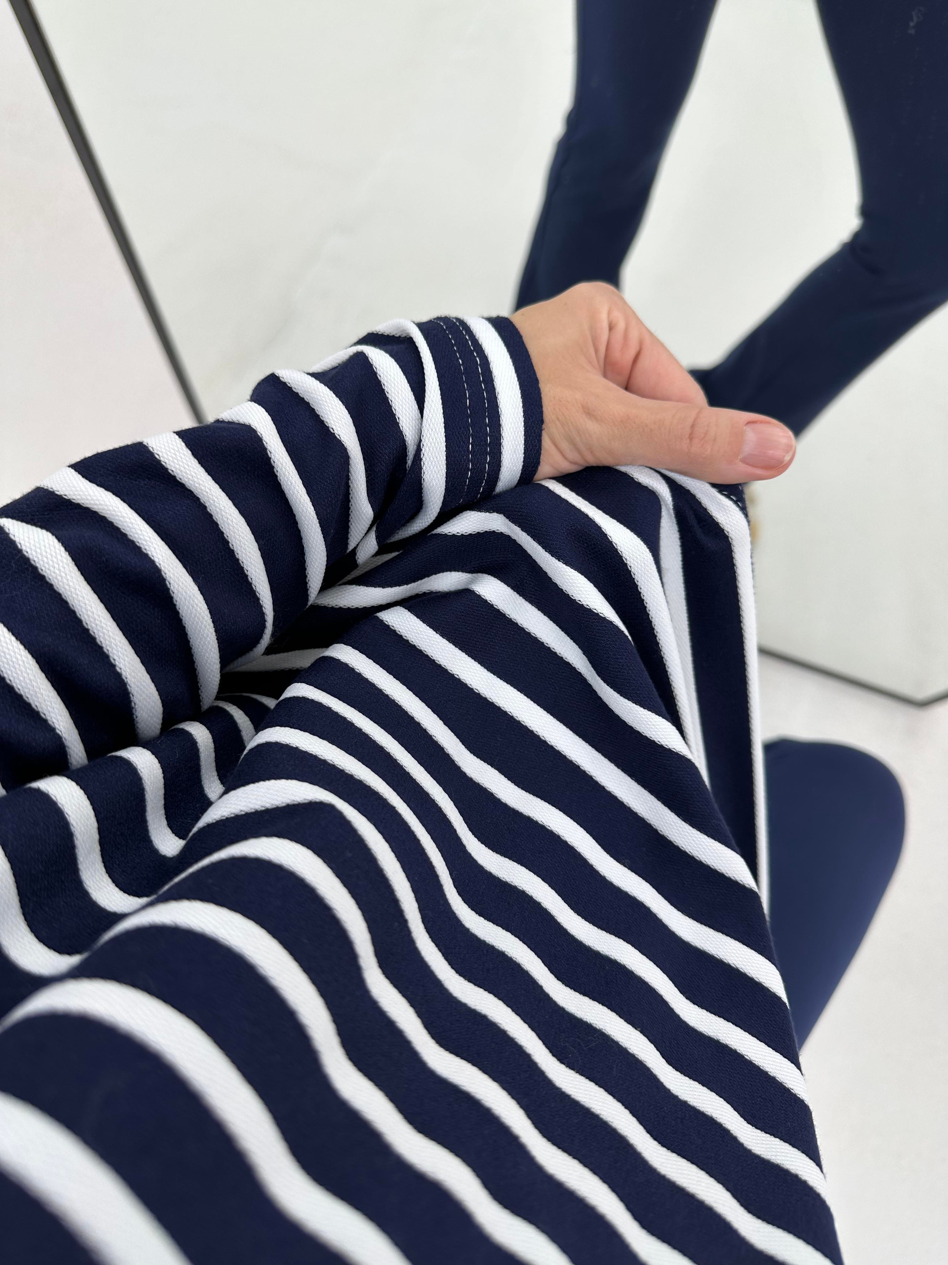 Polo Yaka Çizgili Lacivert Beyaz ÇizgiliSweatshirt 