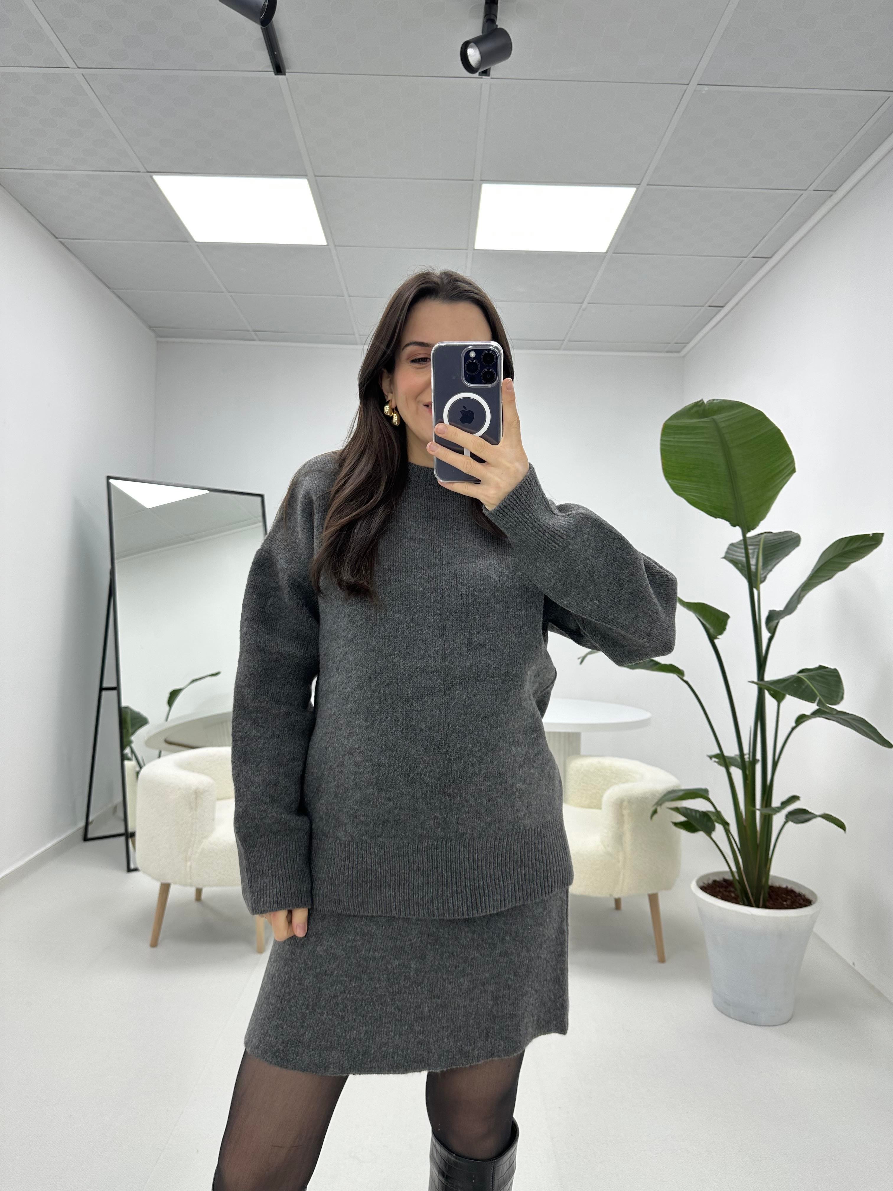 Premium Seri Çelik Gri Triko Takım 