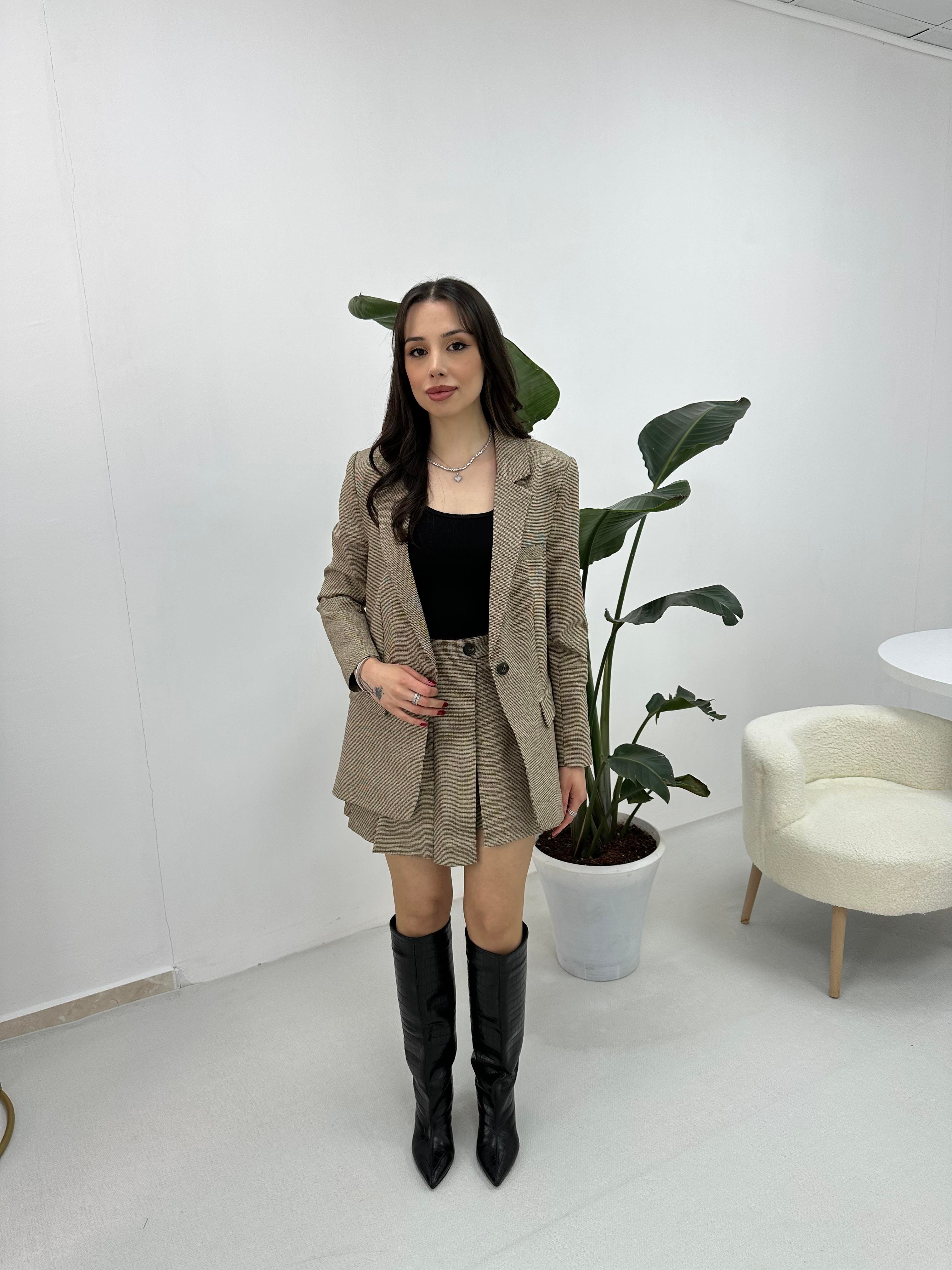 Şort Etekli Ceket Takım 