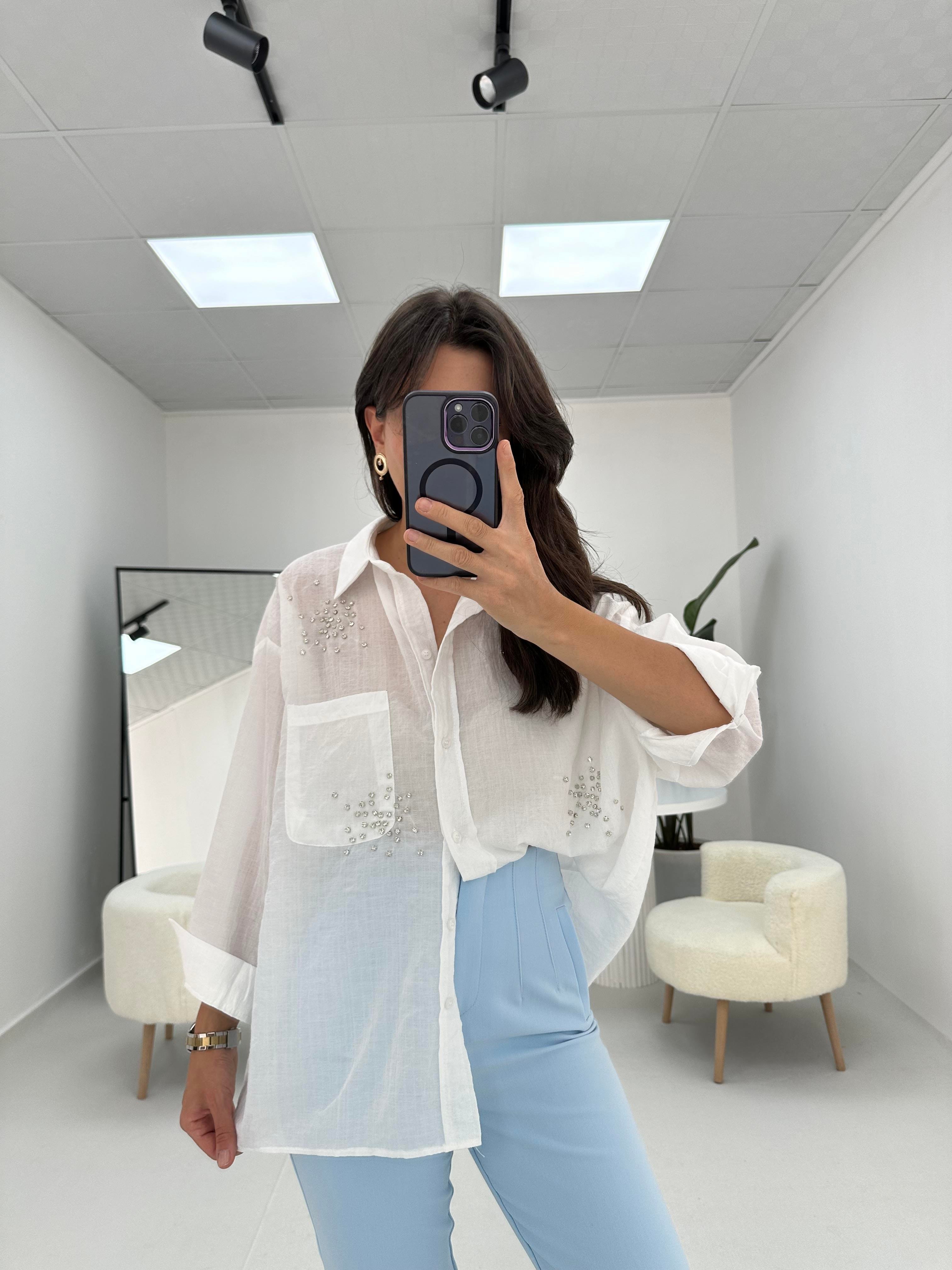Taş Detaylı Oversize Beyaz Gömlek