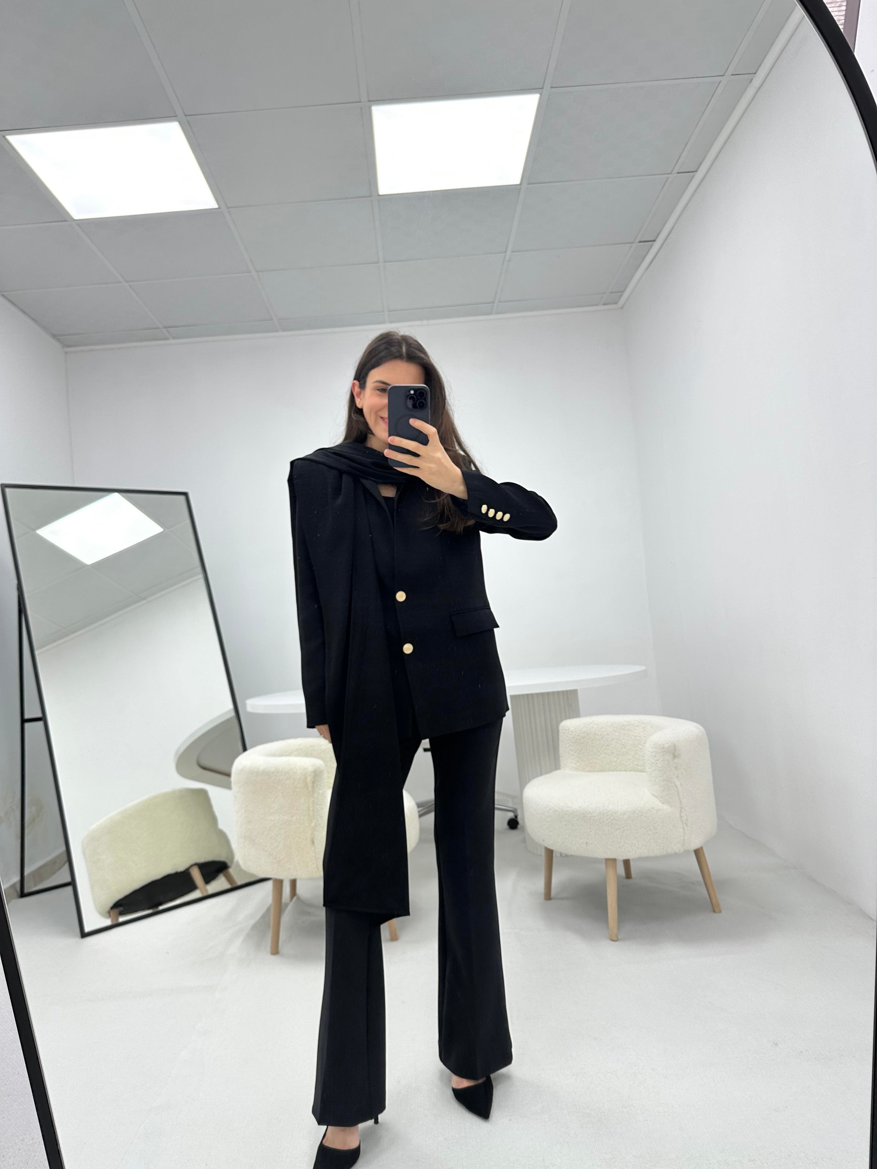 Yakası Şal Detaylı Siyah  Blazer  ceket 