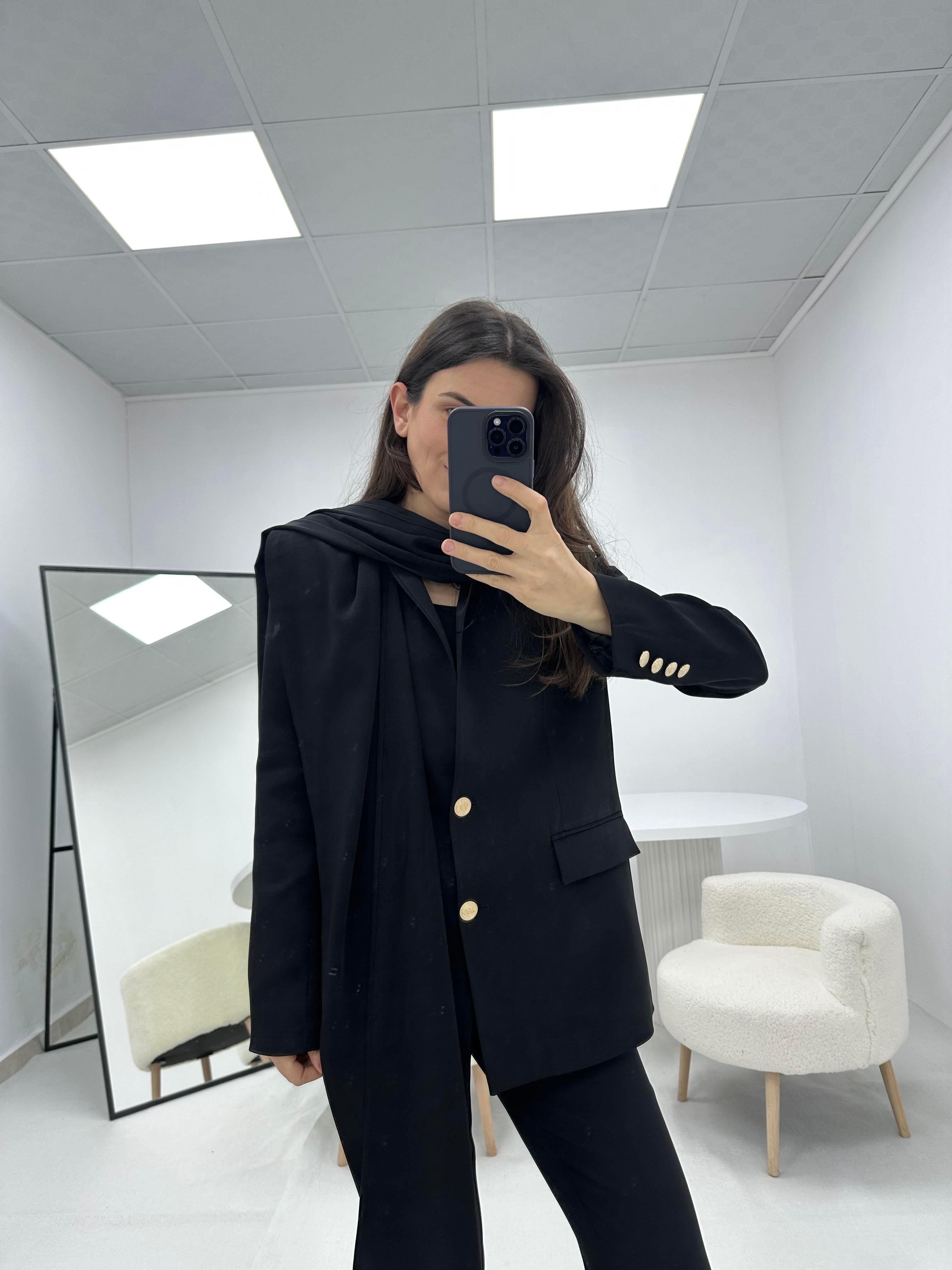 Yakası Şal Detaylı Siyah  Blazer  ceket 
