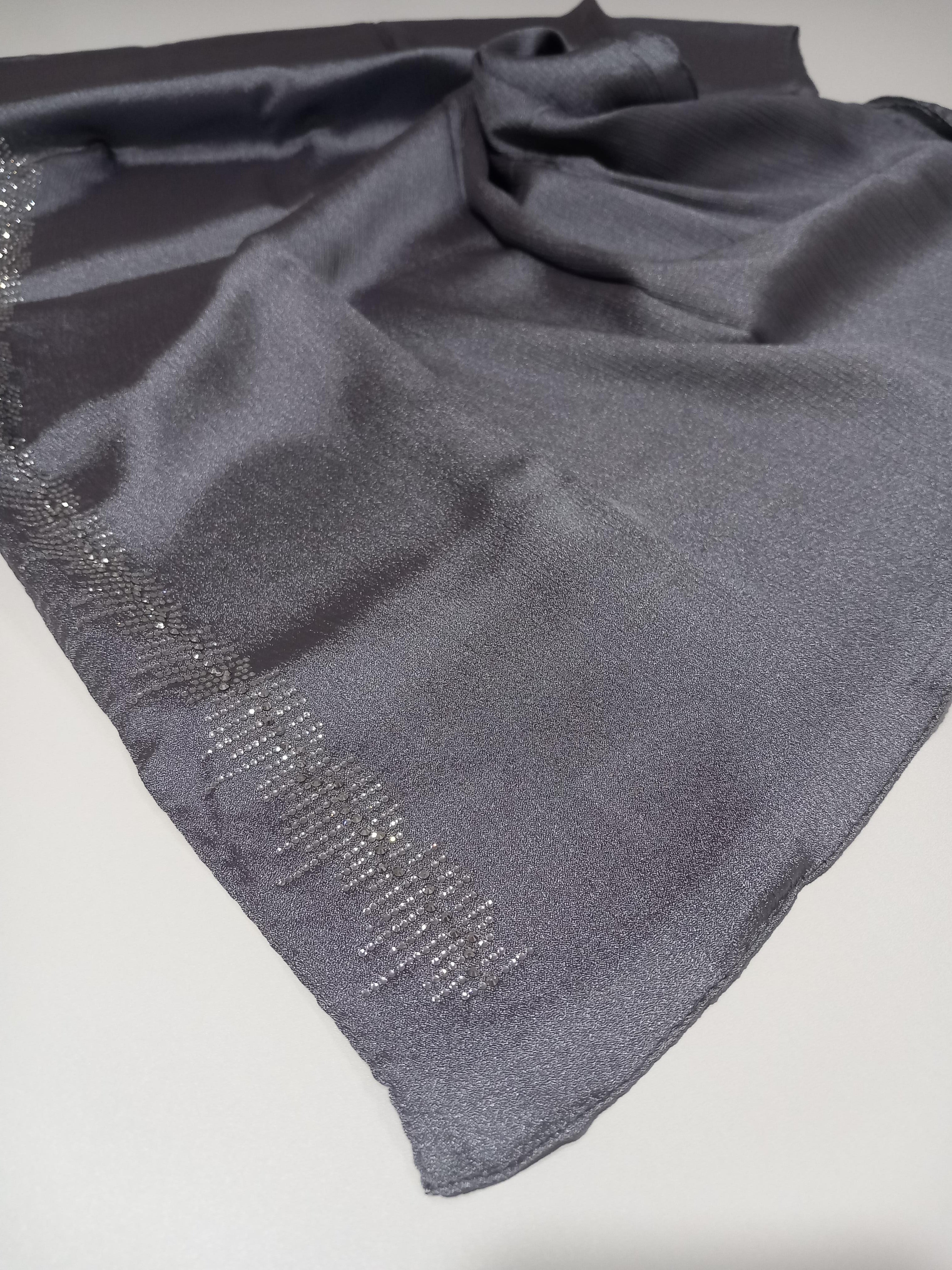 LeviDor Diamond Gri Şeritli Gümüş Beyaz Taş Baskılı Şal-24LV1004-KVS0627