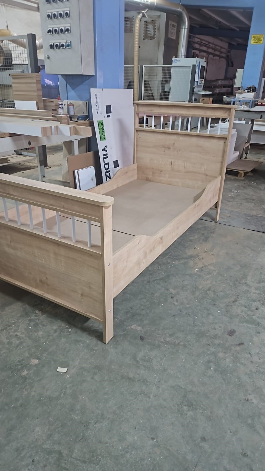  %100 MDF Bonnie Ahşap Beyaz Bebek&Çocuk Odası ( 3 Kapılı Dolap & 4 Çekmeceli Şifonyer & 90x190 Yavrusuz Karyola)