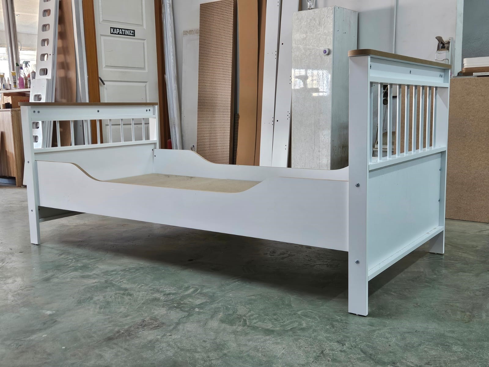  %100 MDF Bonnie Mega ( Mini ) Bebek Odası Takımı ( 4 Kapılı Dolap & 4 Çekmeceli Şifonyer & 90x190 Yavrulu Karyola)