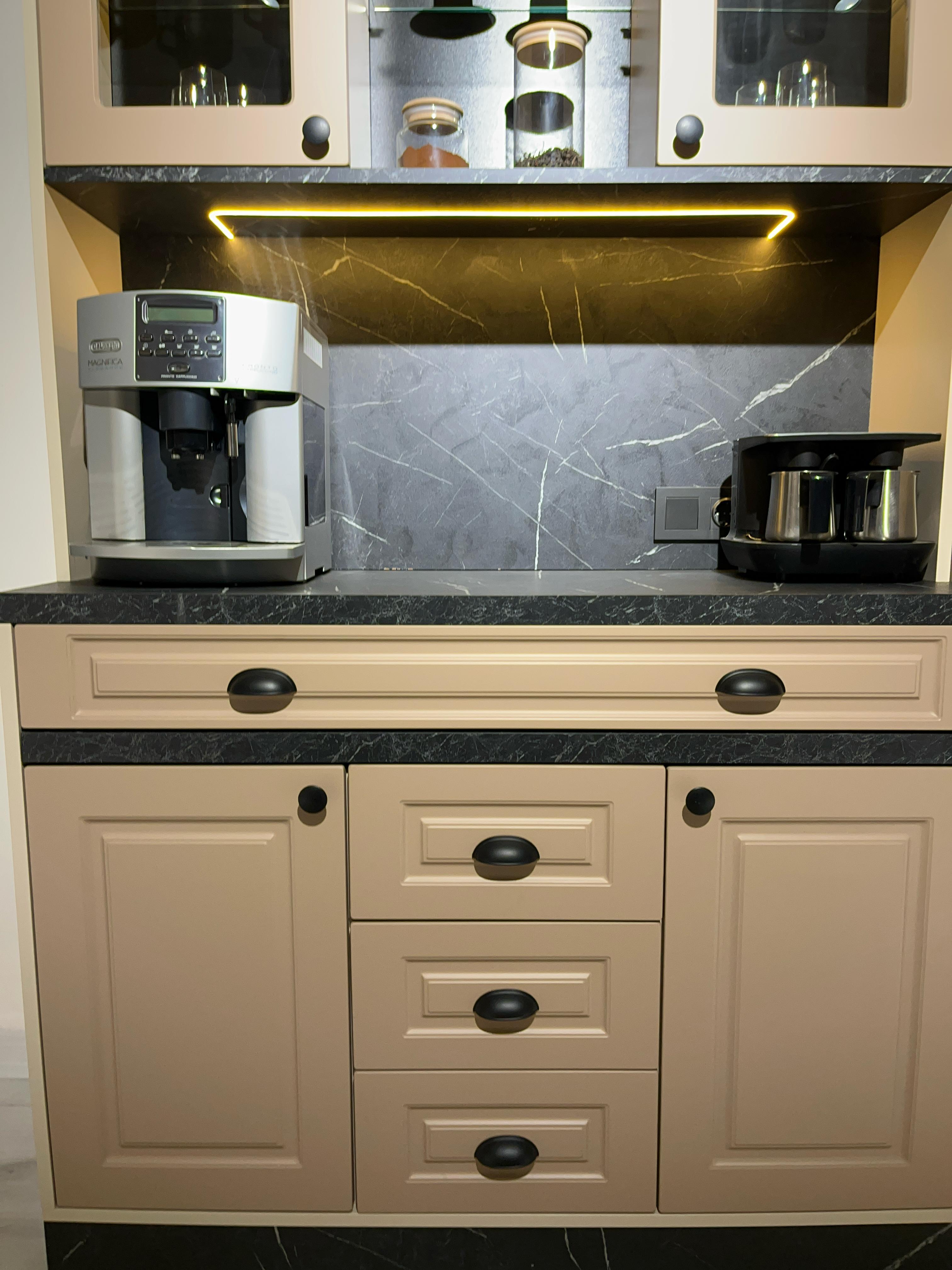 Kahve KöşesiAvm 24Mikel Masalı Siyah - Cappucino Kahve Köşesi Led Aydınlatmalı %100 Mdf Ücretsiz Montaj 120*45*200