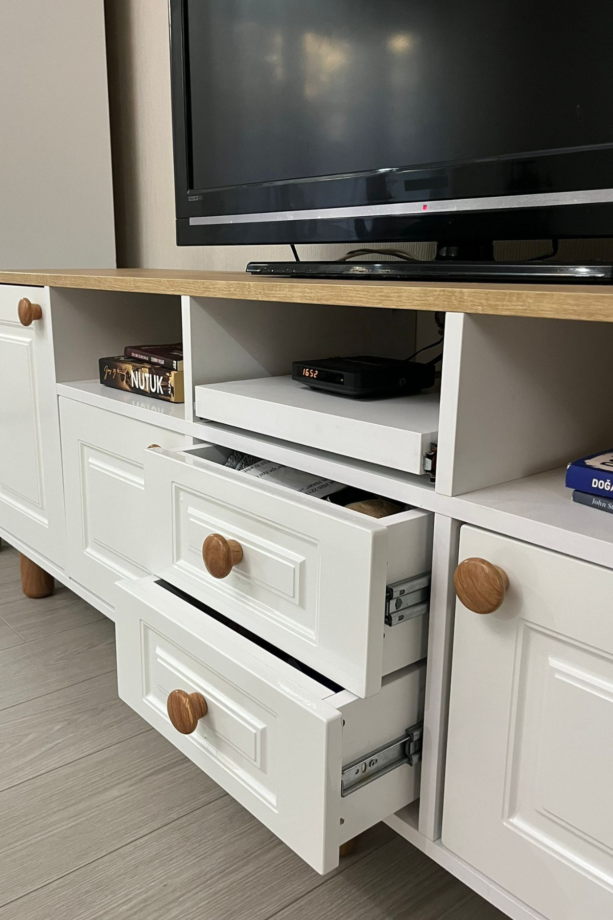 TV Sehpaları & ÜniteleriAvm 24Life TV Ünitesi %100 MDF