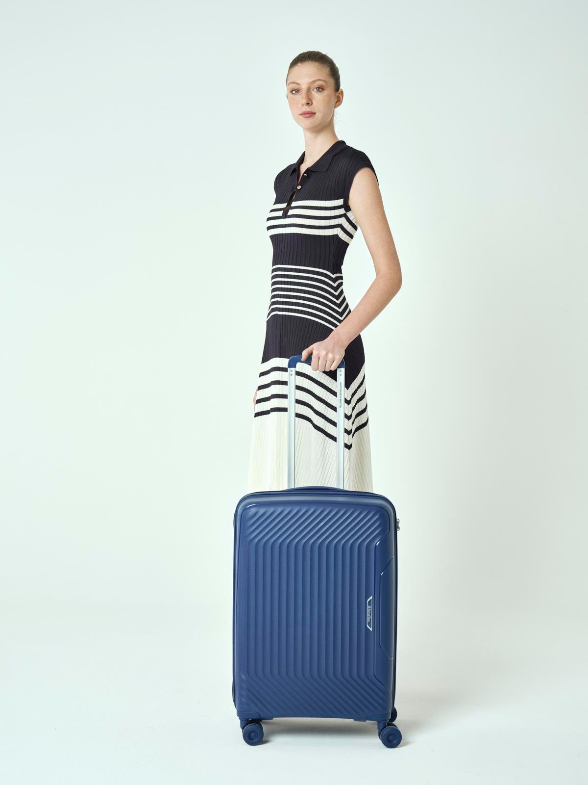 Benetton Orta Boy %100 Polipropilen Valiz Koyu Mavi 14Bnt8001