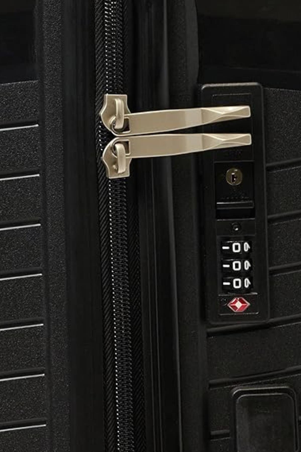 Benetton Orta Boy %100 Polipropilen Valiz Siyah Bnt3000