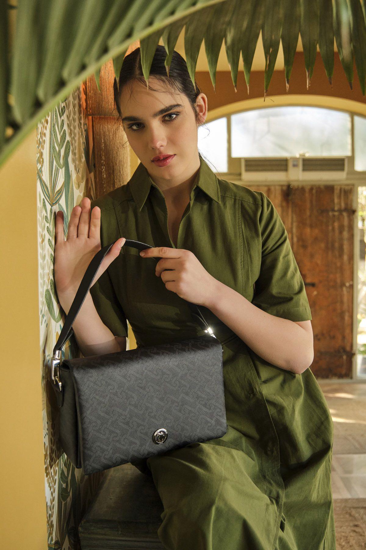 U.S. Polo Assn. Çapraz Askılı Kadın Çanta Siyah Us23527