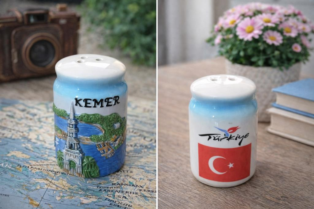 1 Adet Seramik Tuzluk | Dekoratif Mutfak & Yemek Masası Aksesuarı | Şık ve Dayanıklı Tasarım