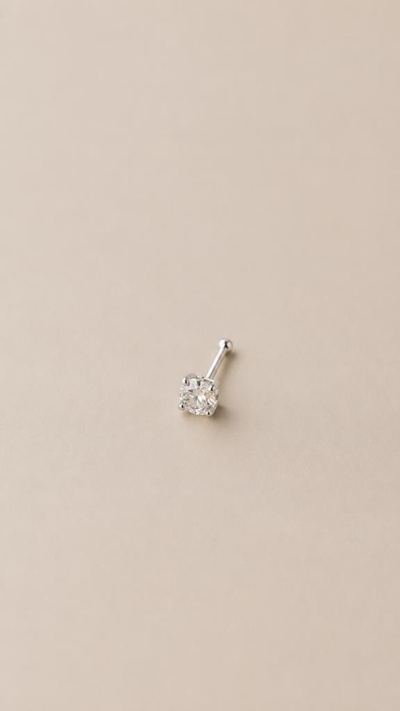 925 Ayar Gümüş Kare Zirkon Taşlı Mini Tragus Helix Piercing Küpe Minimal Kadın Küpe