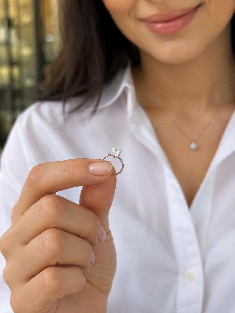 925 Ayar Gümüş Minimal Burun Hızması Piercing Zirkon Taşlı Unisex Halka Nose Ring Günlük Kullanım Şık Tasarım