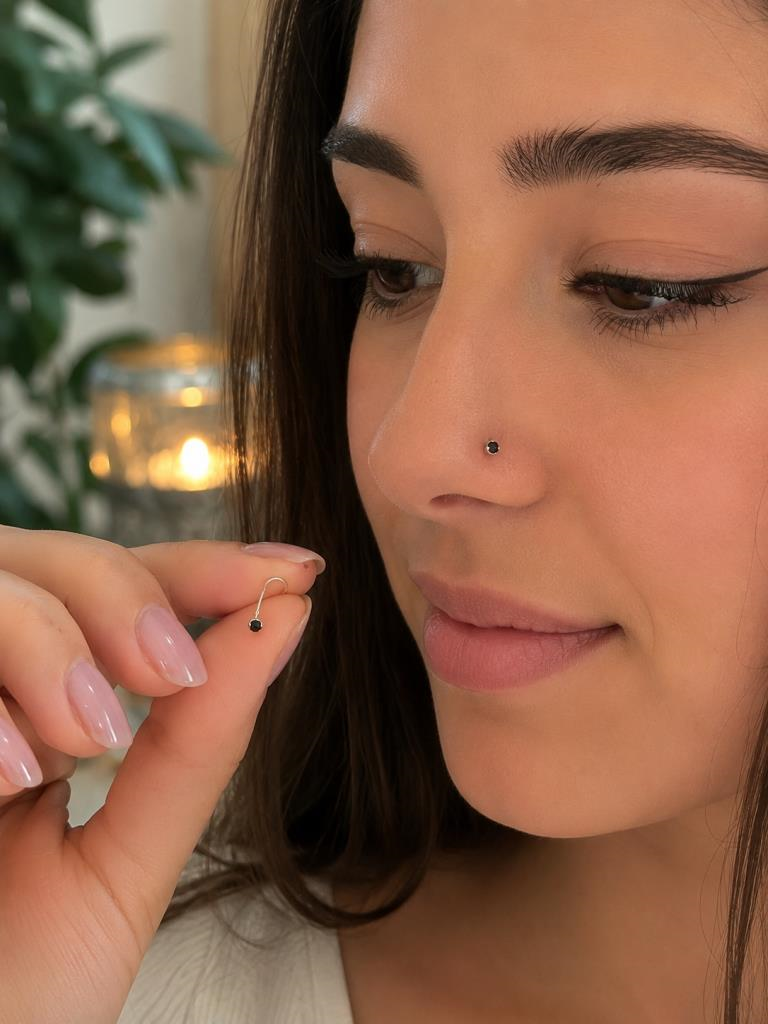 925 Ayar Gümüş Siyah Taşlı Burun Hızması Piercing Minimal L Şekilli Unisex Nose Stud