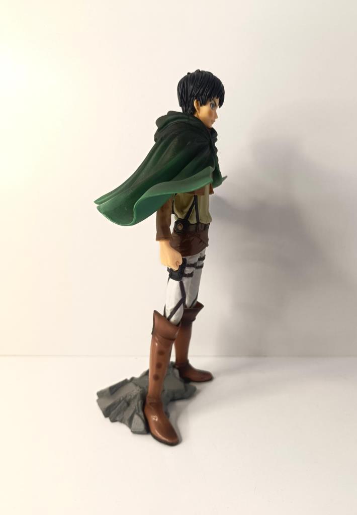 Anime Attack On Titan Eren Yeager 25 cm Karakter Figür Oyuncak Biblo