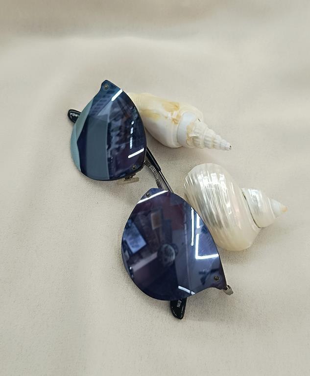 DK4170 COL.3 Kadın Güneş Gözlüğü Kutusunda  