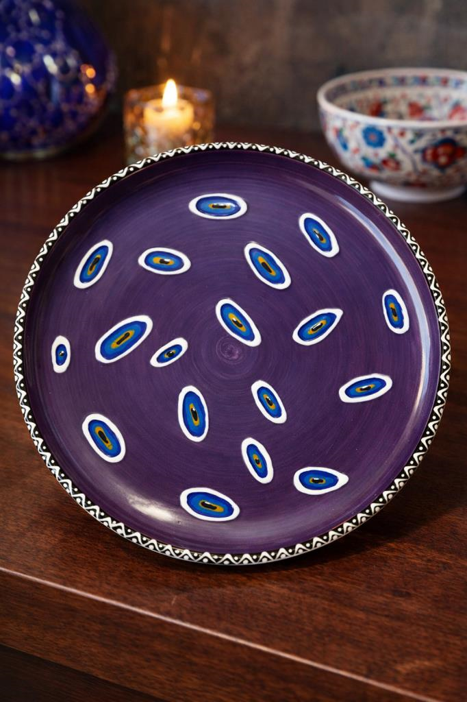 El Yapımı Çini Pizza Tabağı 30 cm – Nazar Motifli Seramik Servis Tabağı | Sunum & Sofra Dekoru