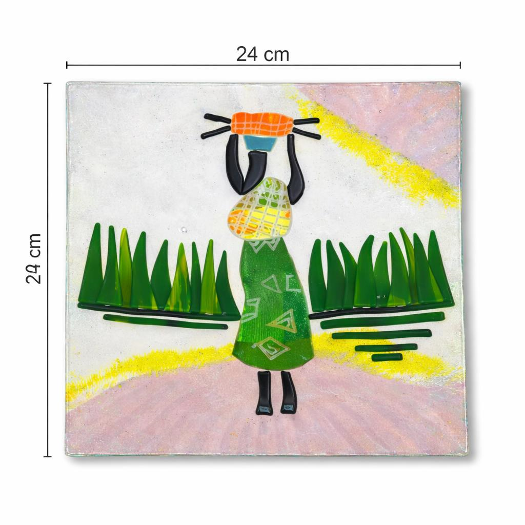 El Yapımı Füzyon Cam Dekoratif Tabak 24x24 cm – Afrika Figürlü Cam Tabak, Salon Masa Üstü Dekor, El Yapımı Cam Sanatı