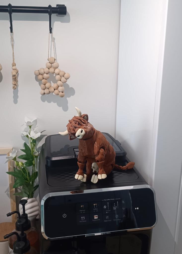 İnek 3D Oynar Eklem Hareketli Büyük Boy Maskot İnek Figür Oyuncak Biblo Yılbaşı Doğum Günü Hediye